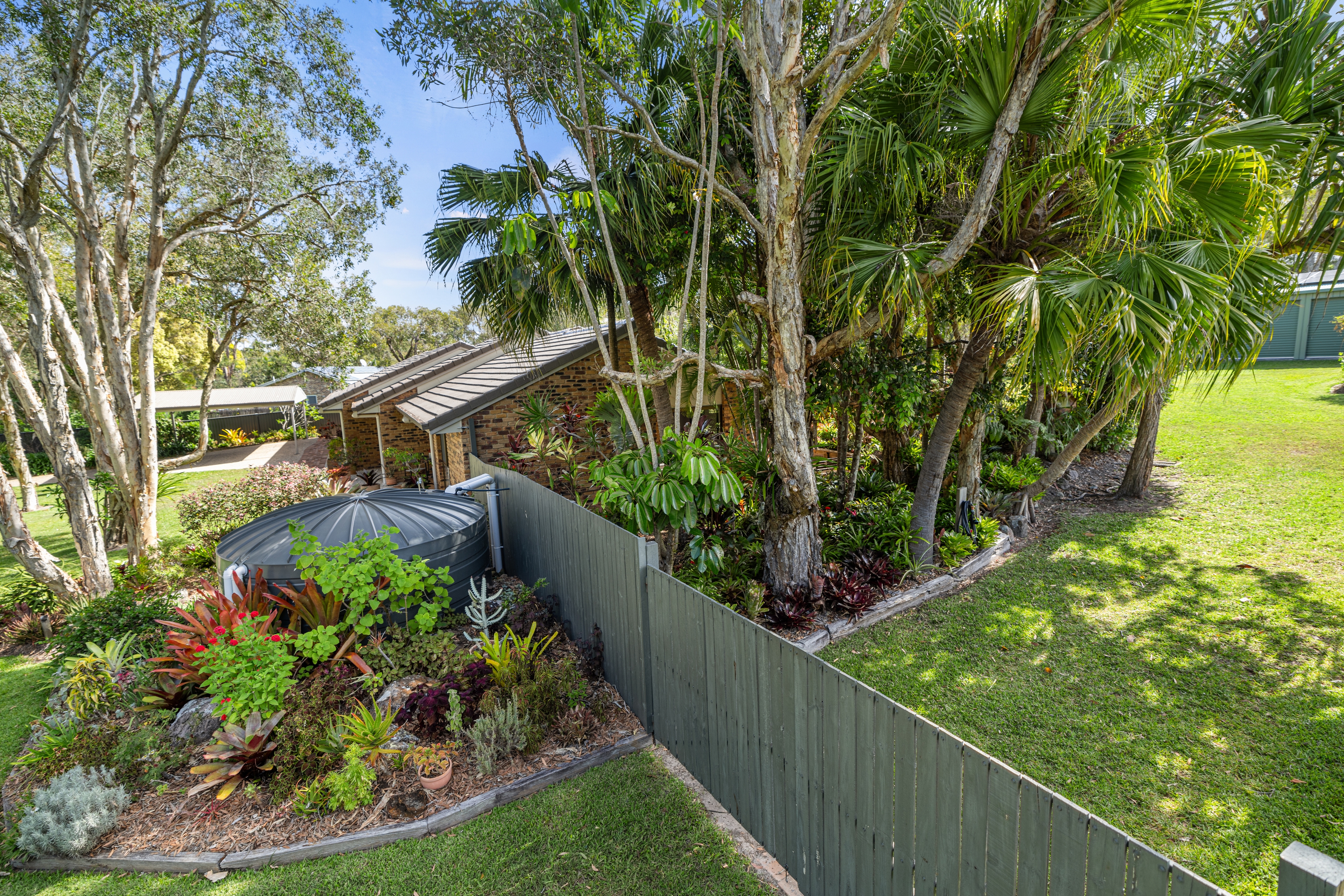 12 LEXINGTON DRIVE, Little Mountain QLD 4551 - Image 3