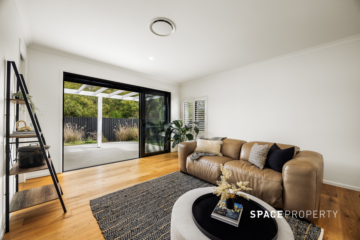 34 SUNDOWN CIRCUIT, Upper Kedron QLD 4055 - Image 9