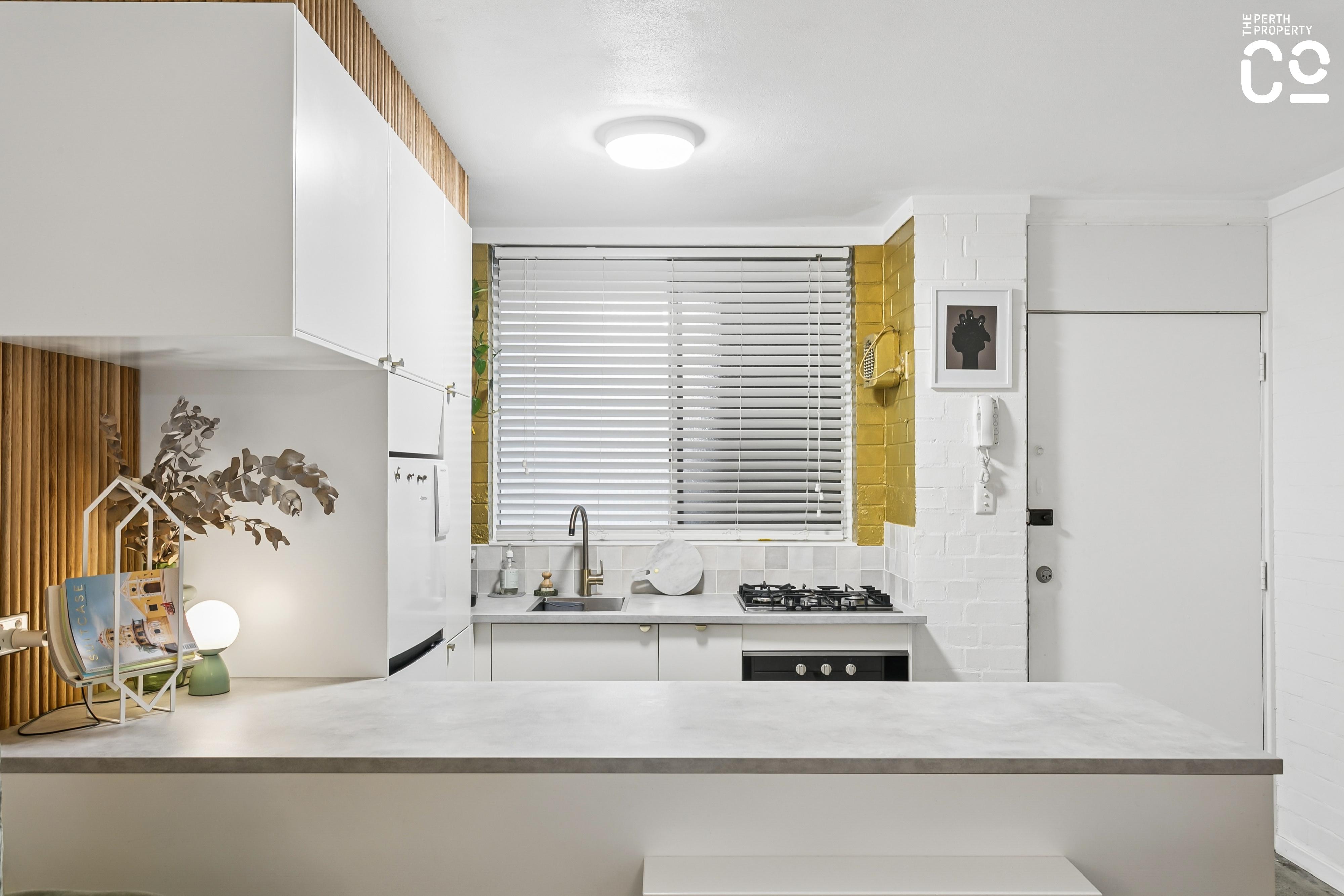 HYDE PARK COURT 5 537 WILLIAM STREET, MOUNT LAWLEY WA 6050 - Image 8