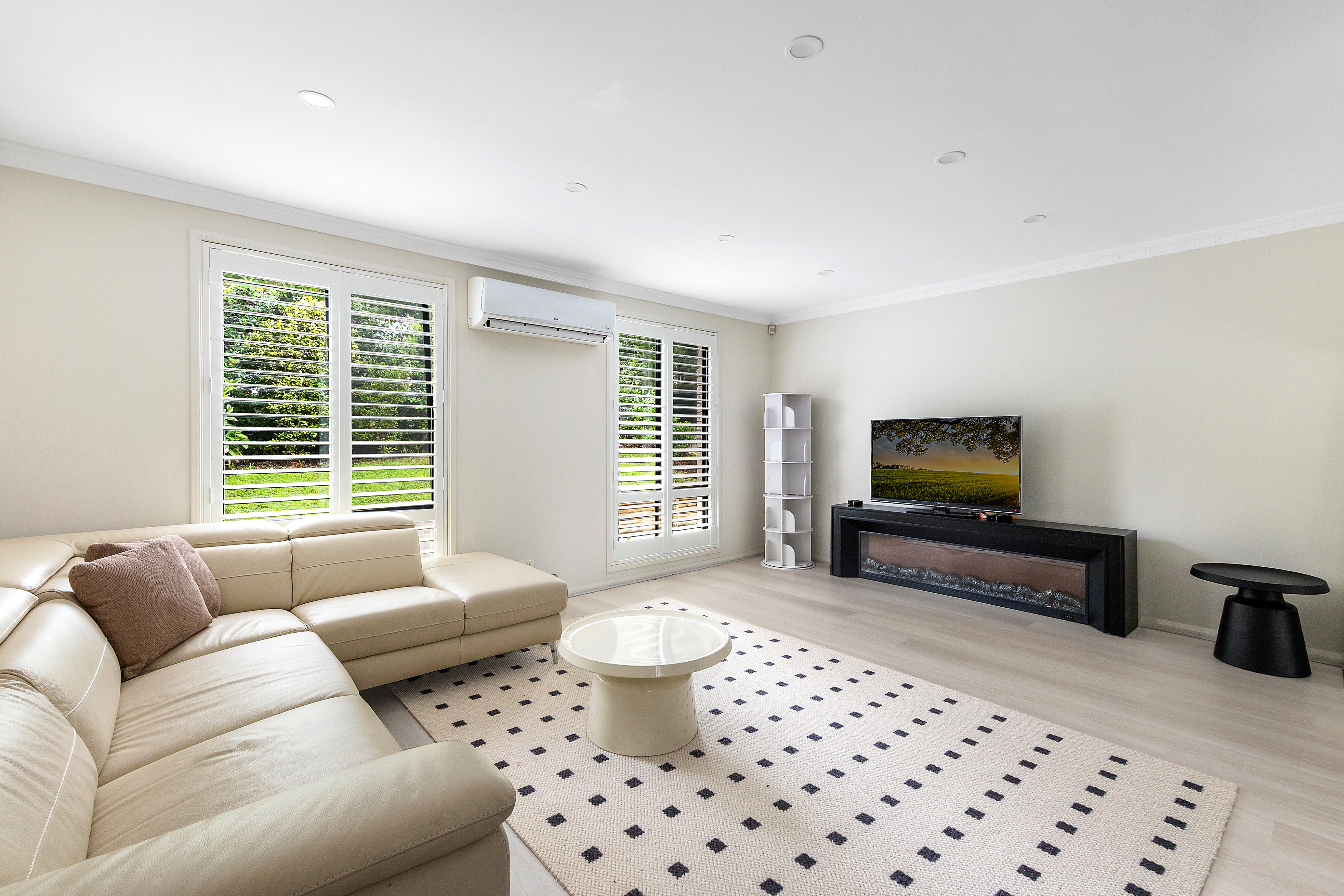 42 Hinemoa Avenue, Normanhurst, NSW 2076 - Image 2