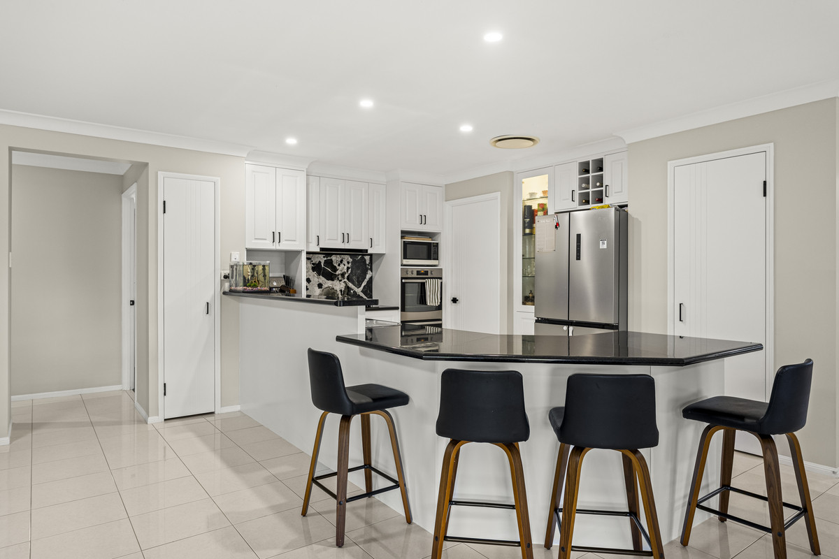 5-bedroom house at 28 Trevean Drive, Kleinton, QLD 4352, Toowoomba, Queensland