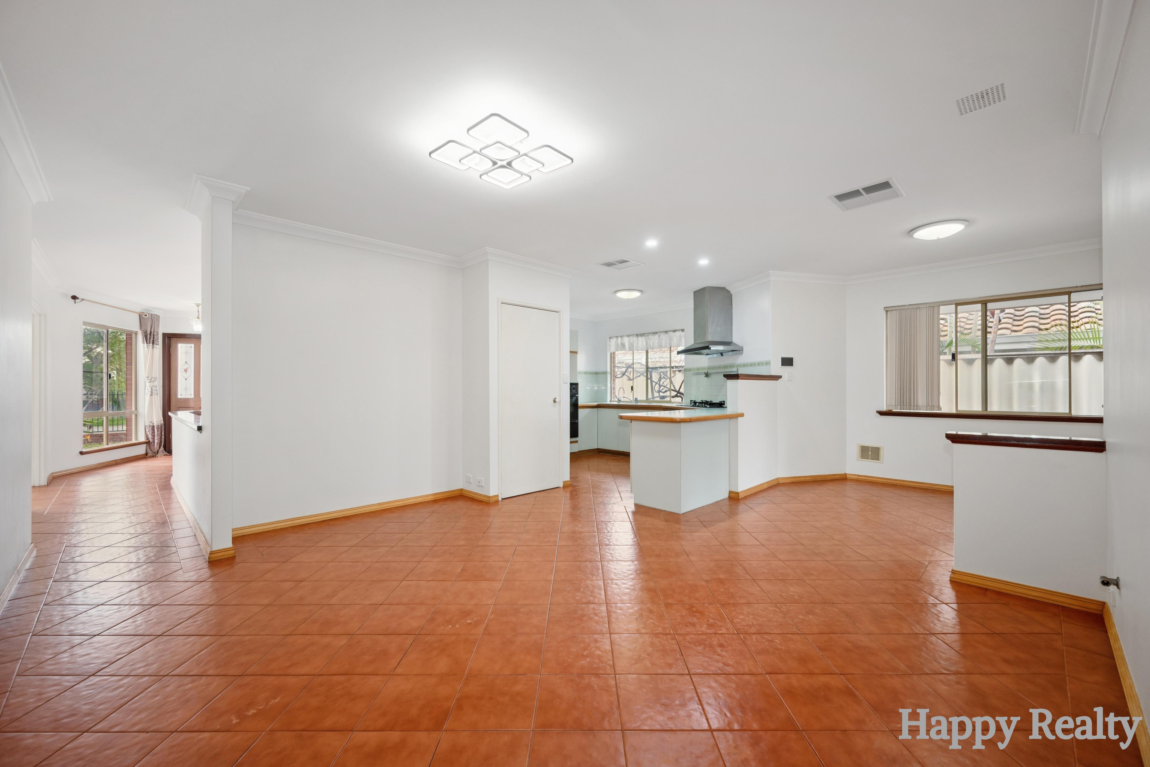83 Waratah Boulevard, Canning Vale, WA 6155 - Image 8
