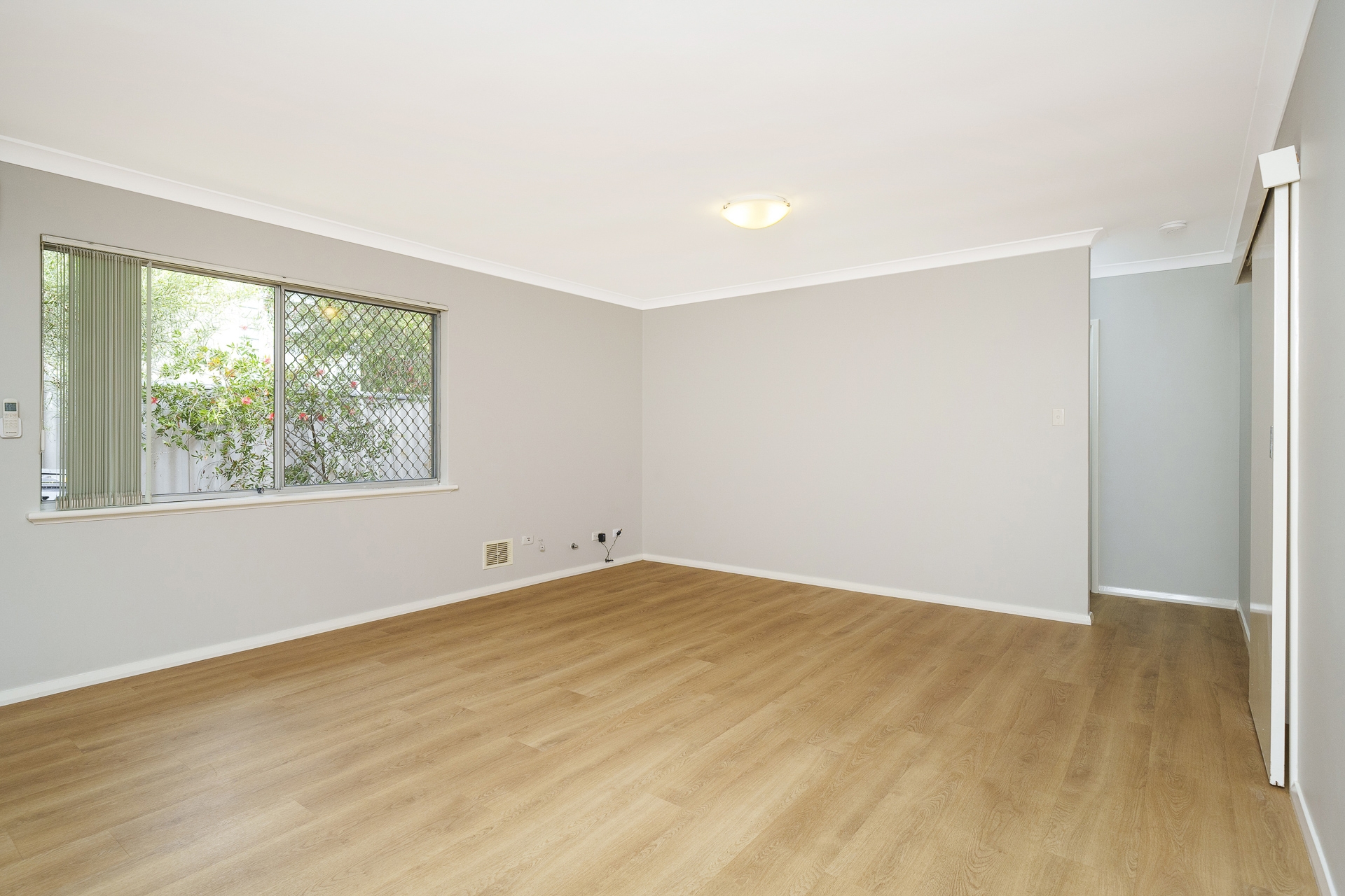 1 22 SAMSON STREET, FREMANTLE WA 6160 - Image 4