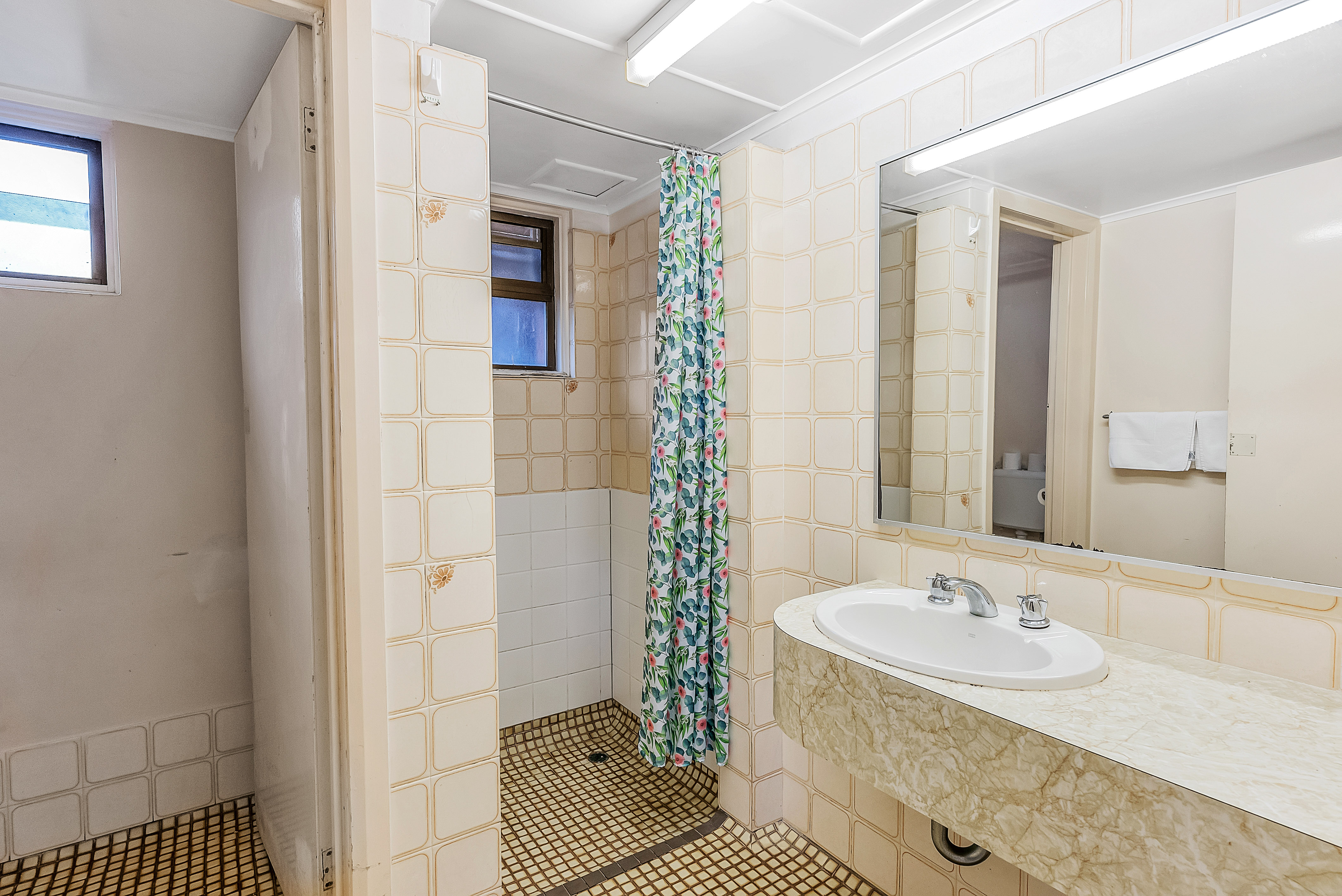 263 Lake Street, Cairns North, Qld, 4870 - Image 3