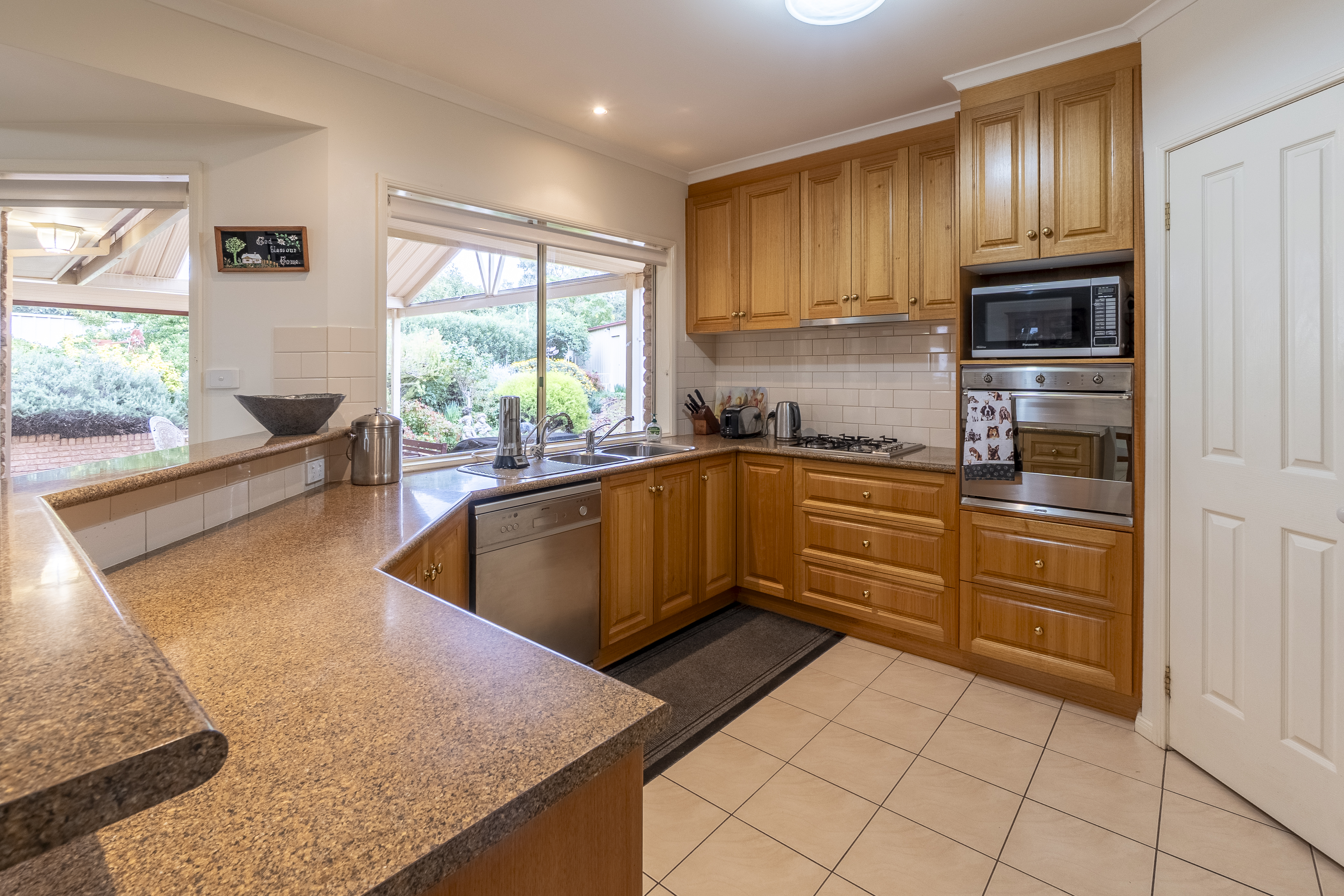 20 Kavanagh Circuit, Temora, Nsw, 2666 - Image 9