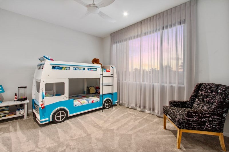 5-bedroom house at 4 Edgewater Place, Helensvale, QLD 4212, Gold Coast, Queensland