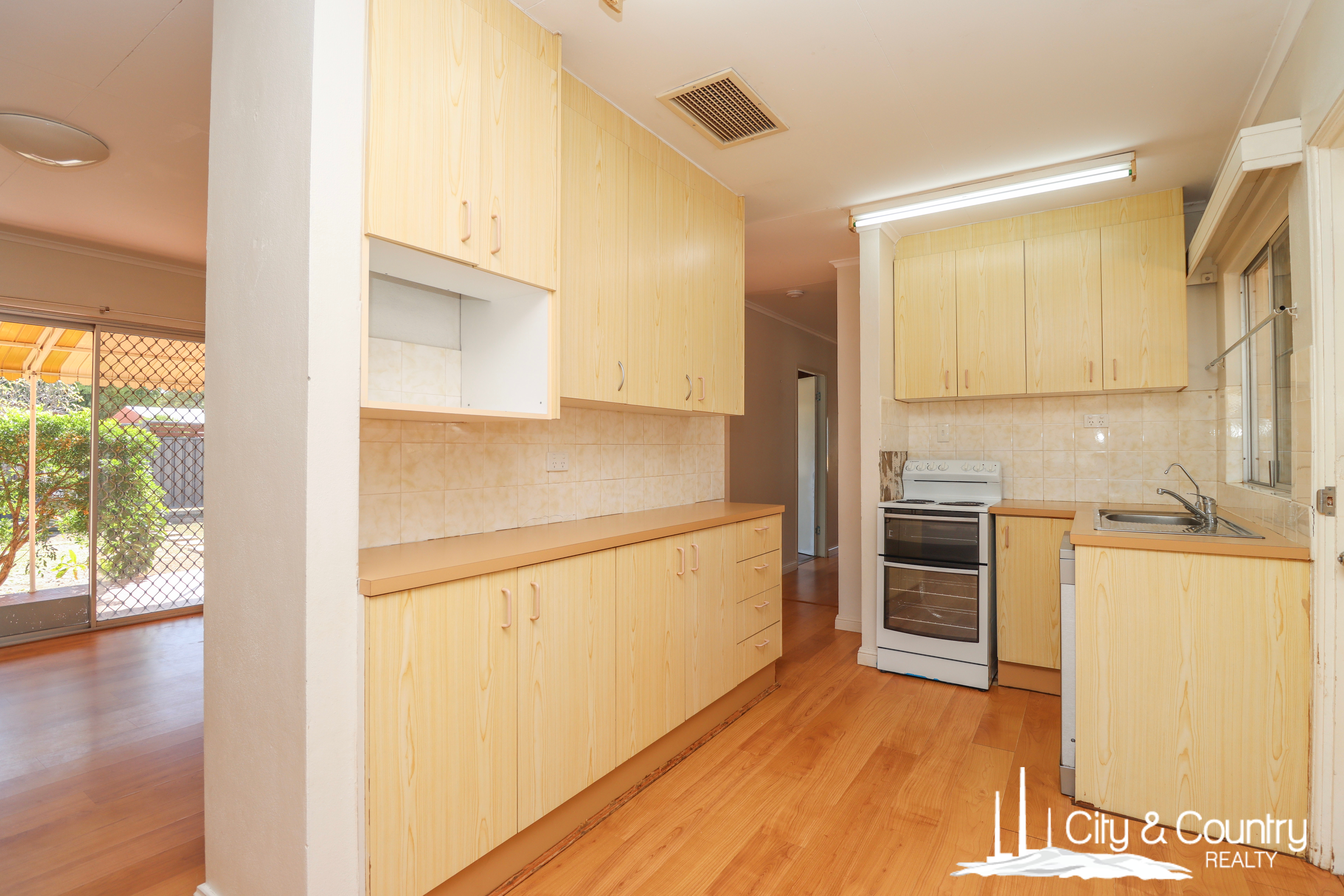 10 Jacobsen Crescent, Sunset, QLD 4825 - Image 7