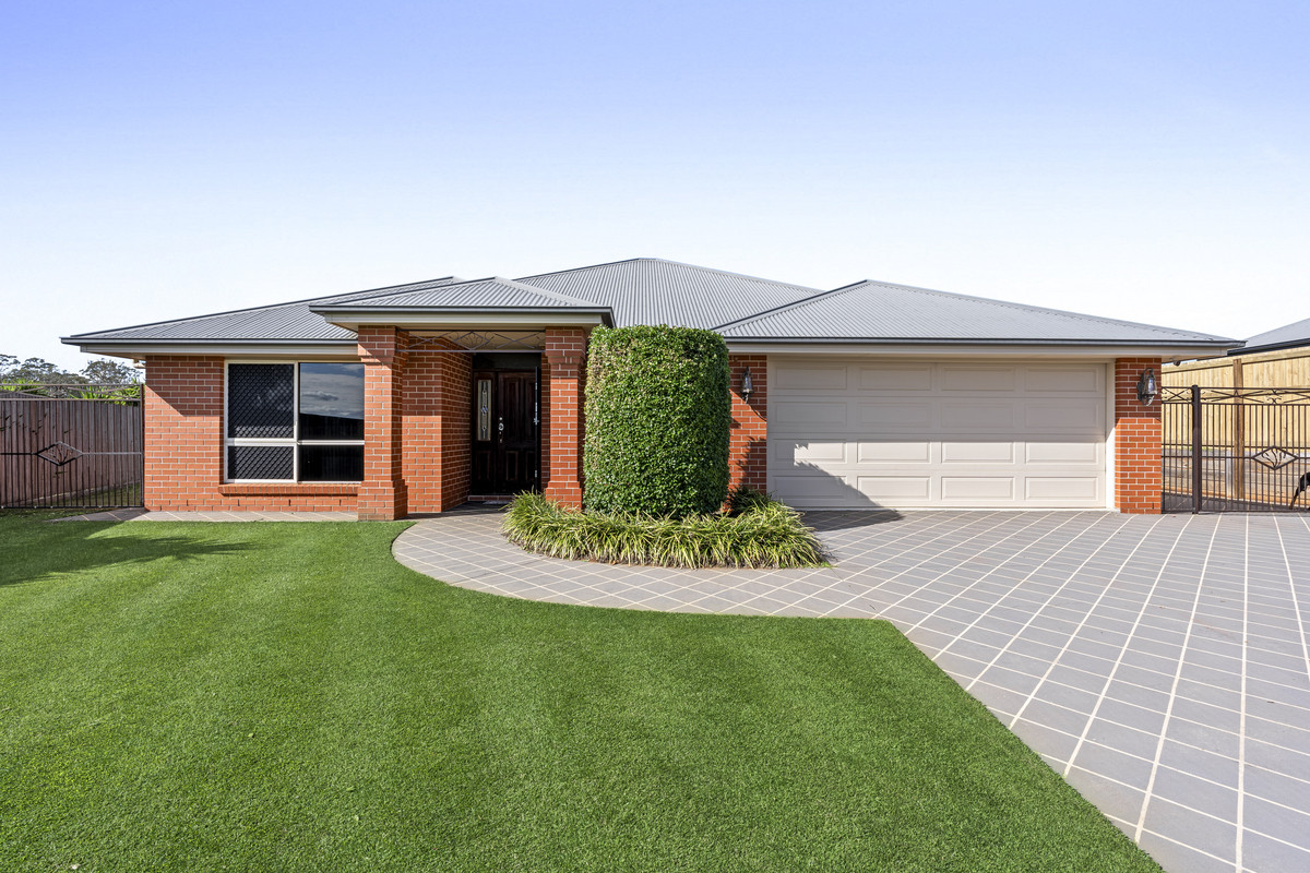 5-bedroom house at 28 Trevean Drive, Kleinton, QLD 4352, Toowoomba, Queensland