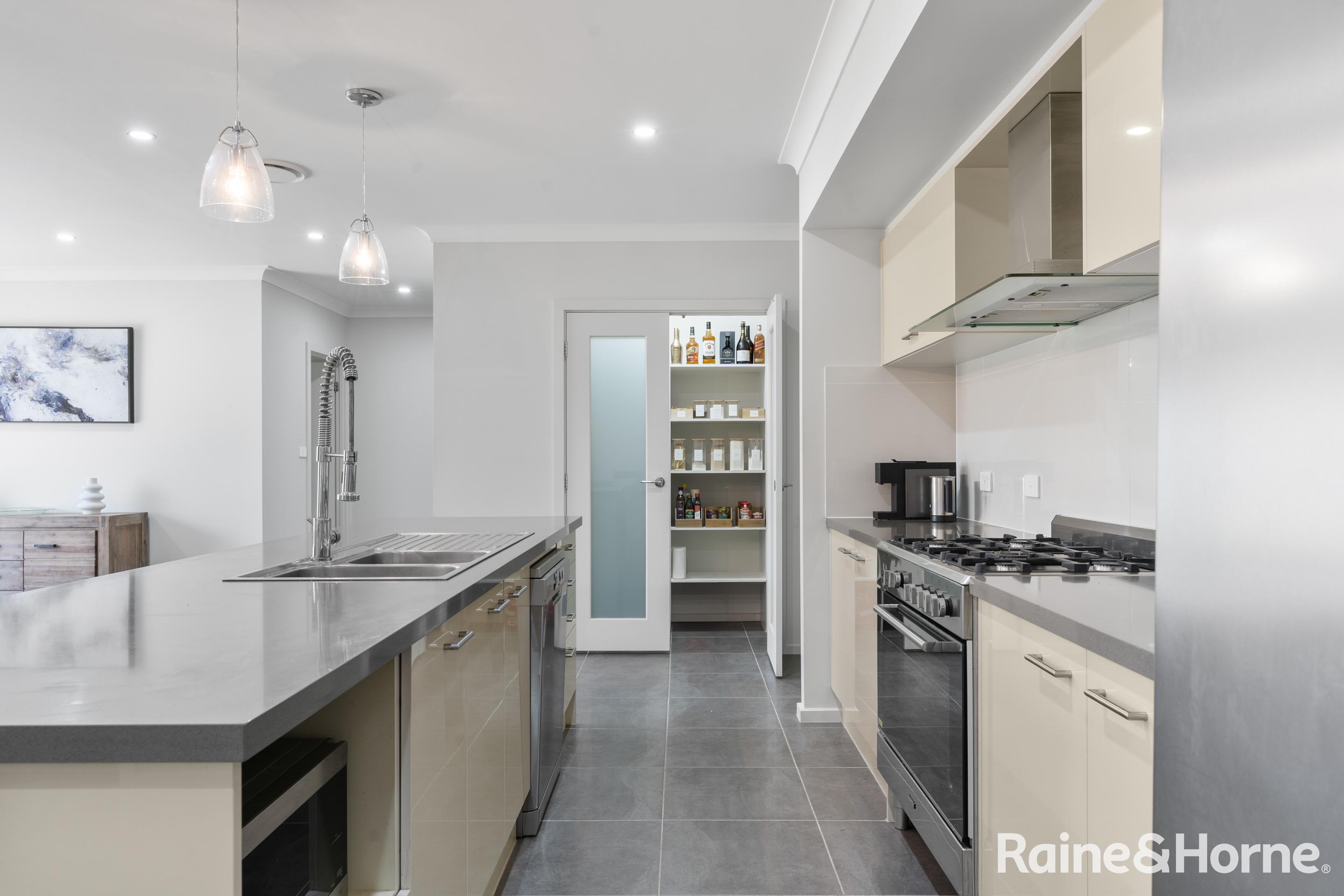 81 Carroll Avenue, Mollymook, Nsw, 2539 - Image 7