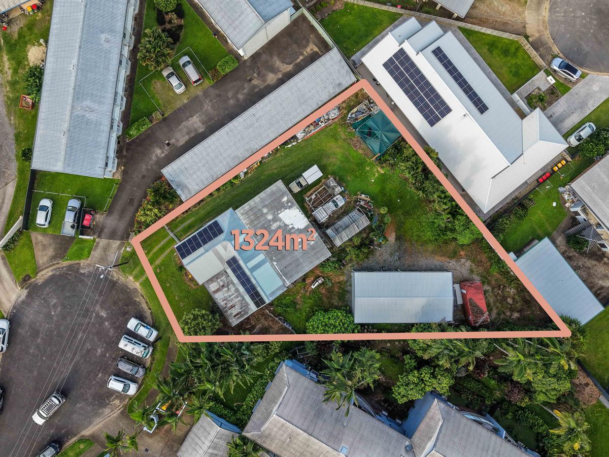 12 BROWN STREET, Woree QLD 4868 - Image 2