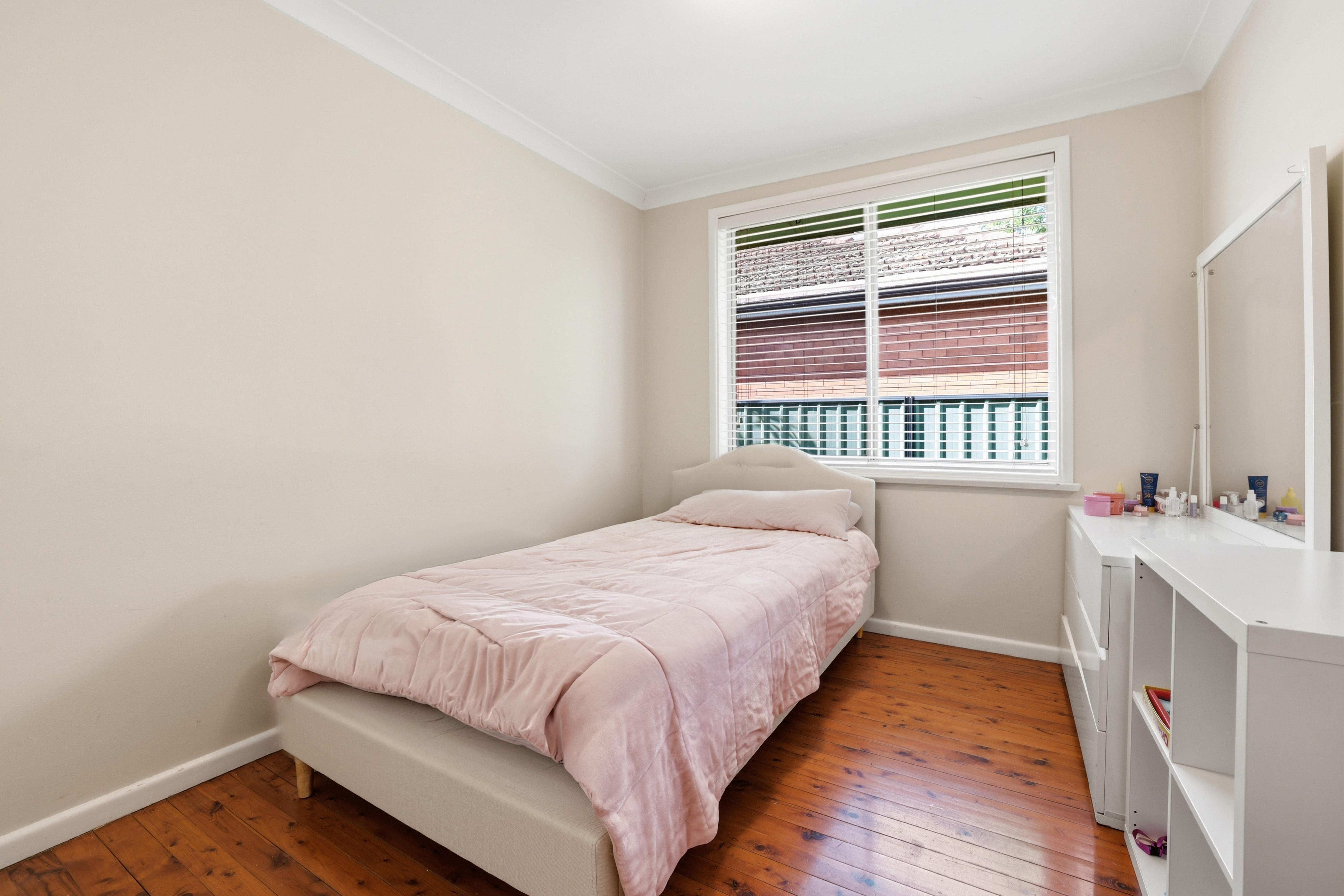 1 HIND PLACE, Chipping Norton NSW 2170 - Image 9