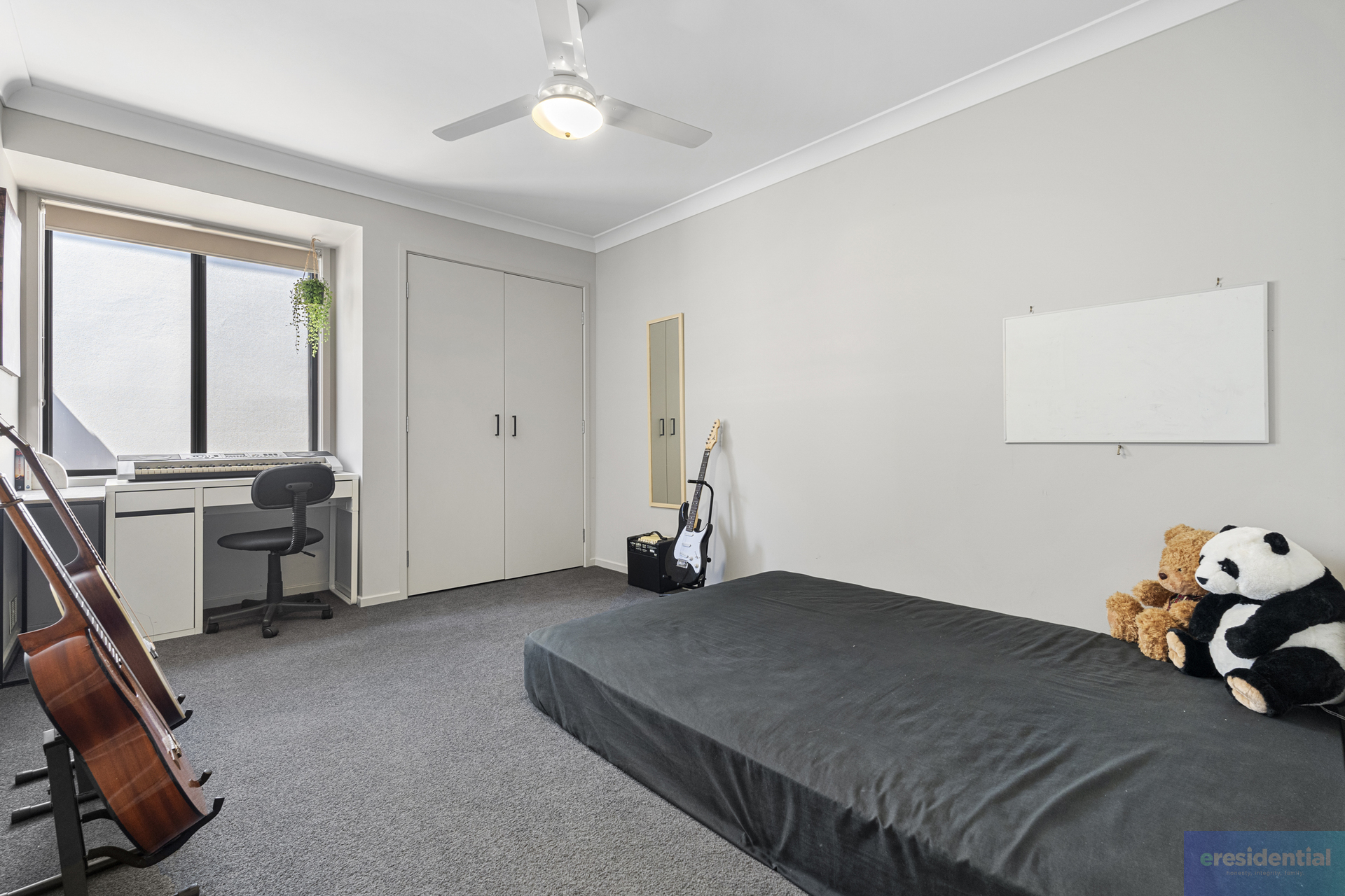 10 MOUNT EDWARDS STREET, Park Ridge QLD 4125 - Image 3