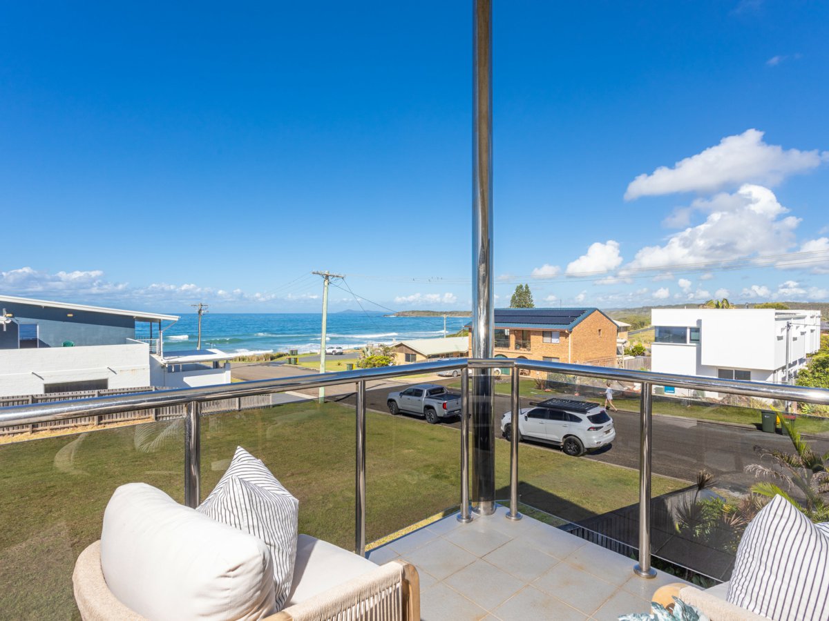 2-bedroom unit at 1/6 Ocean Drive, Wallabi Point, NSW 2430, Mid-Coast, New South Wales