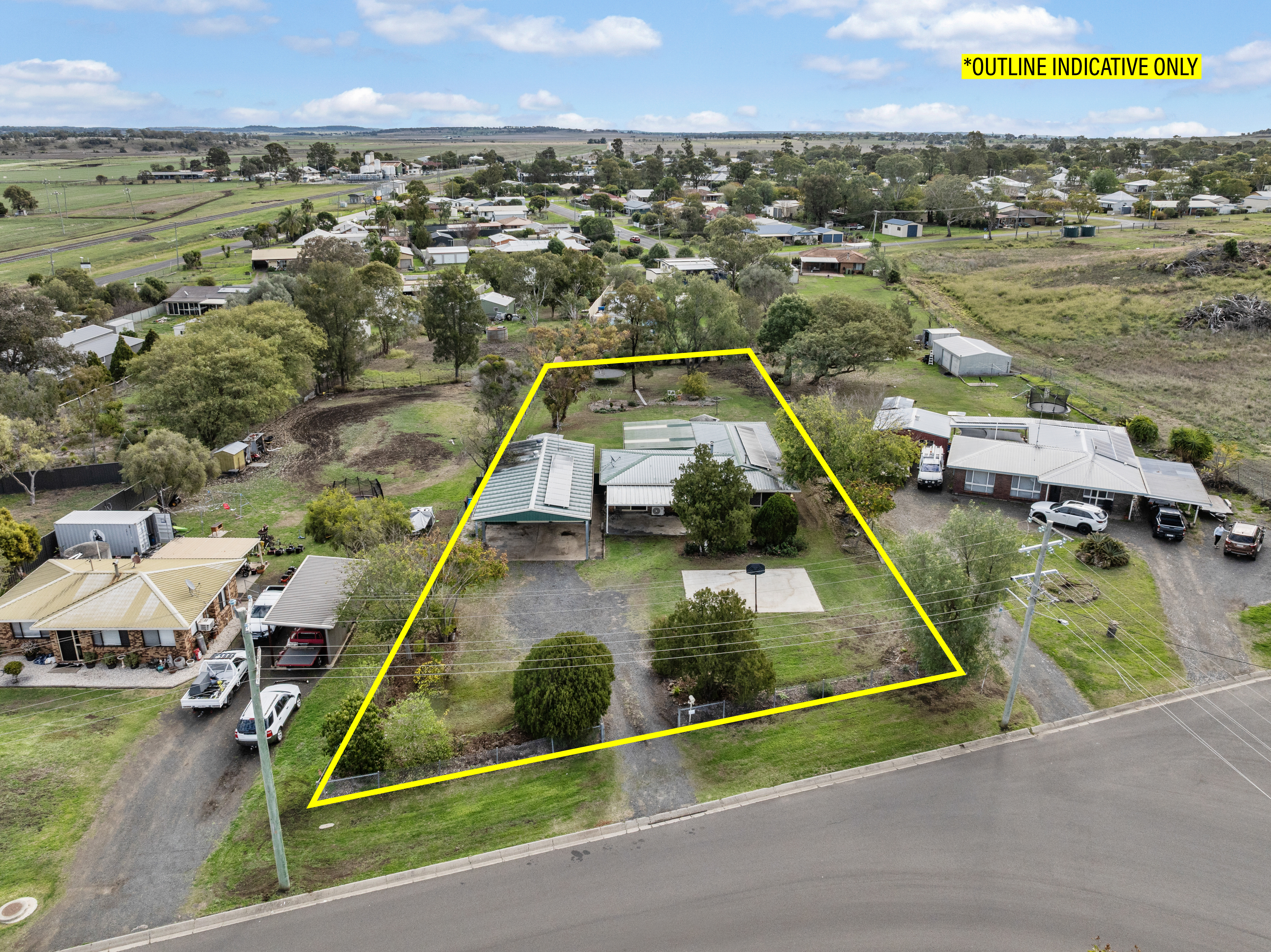4-bedroom house at 6 Catherine Crescent, Kingsthorpe QLD 4400, Toowoomba, Queensland