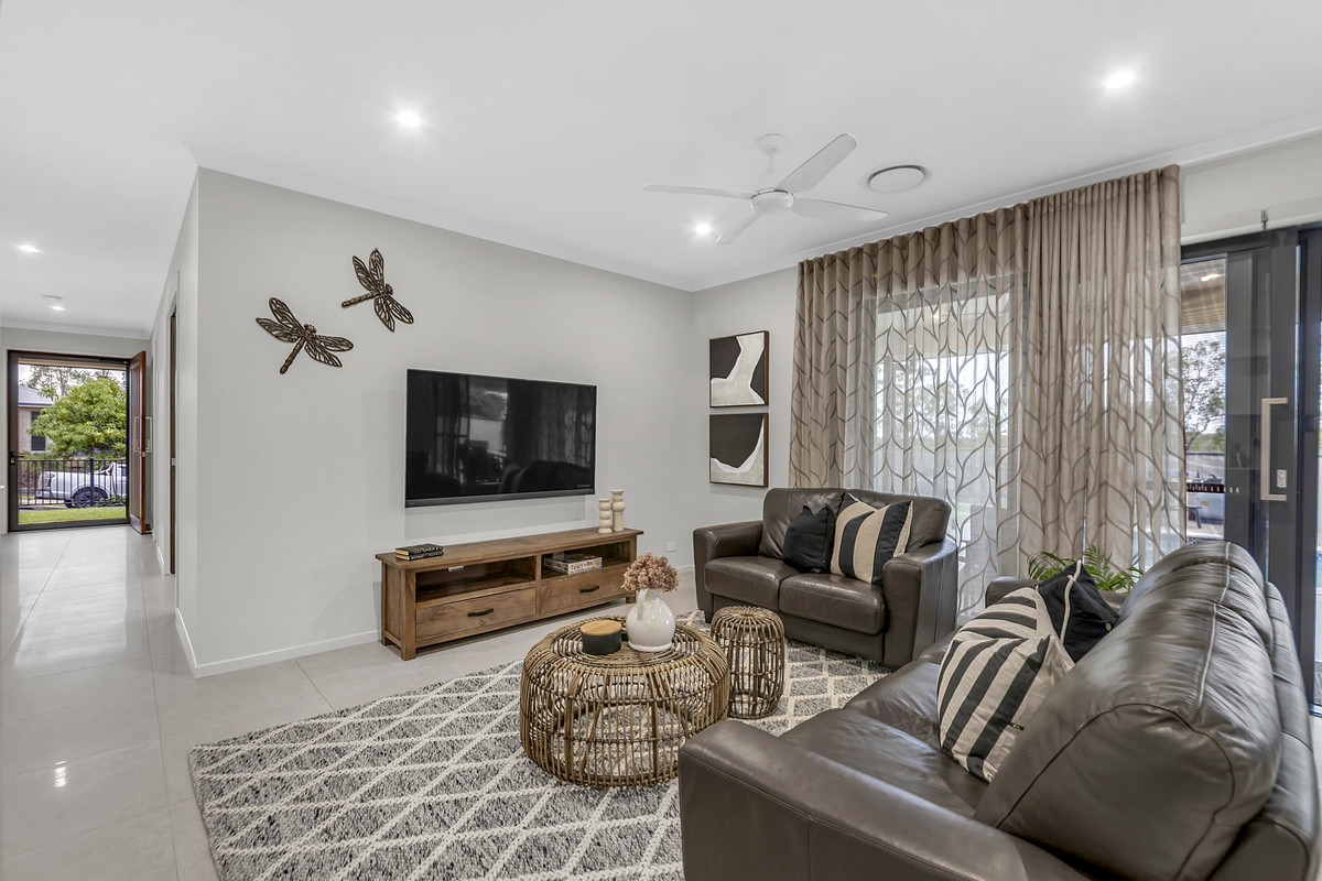 4-bedroom house at 7 Pelling Place, Deebing Heights, QLD 4306, Ipswich, Queensland