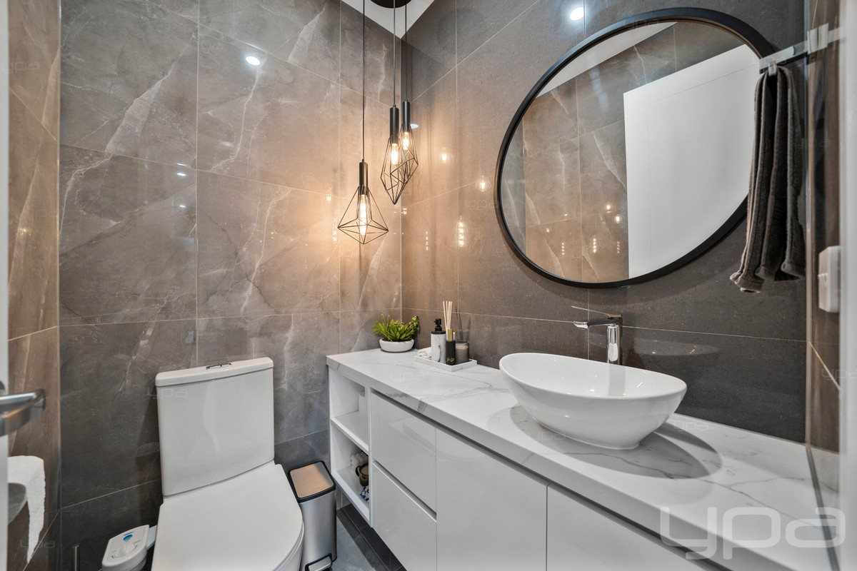 2/3 Cosgrove Court, Meadow Heights, Vic, 3048 - Image 3