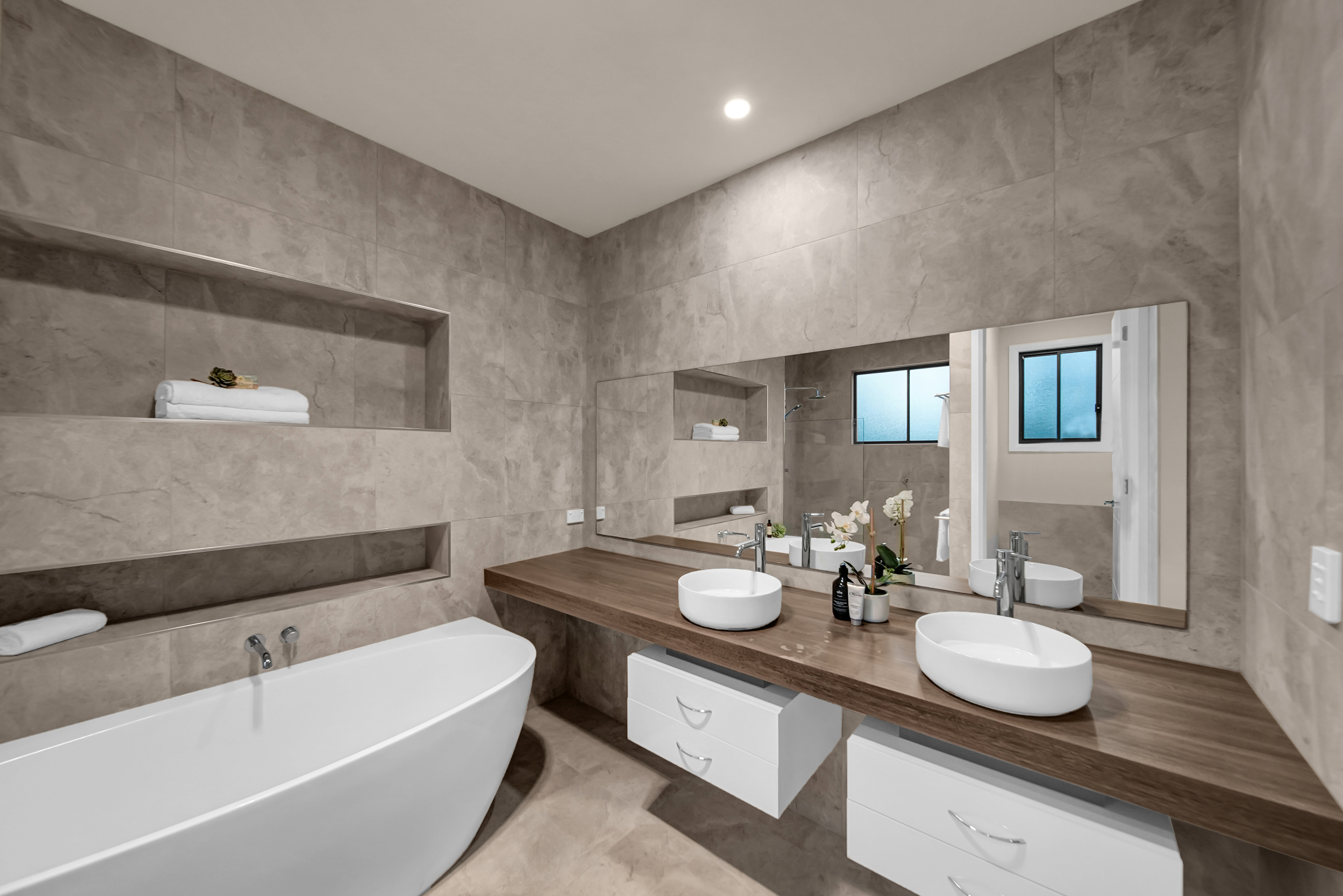 5-bedroom house at 13 Highview Terrace, Daisy Hill, QLD 4127, Logan, Queensland