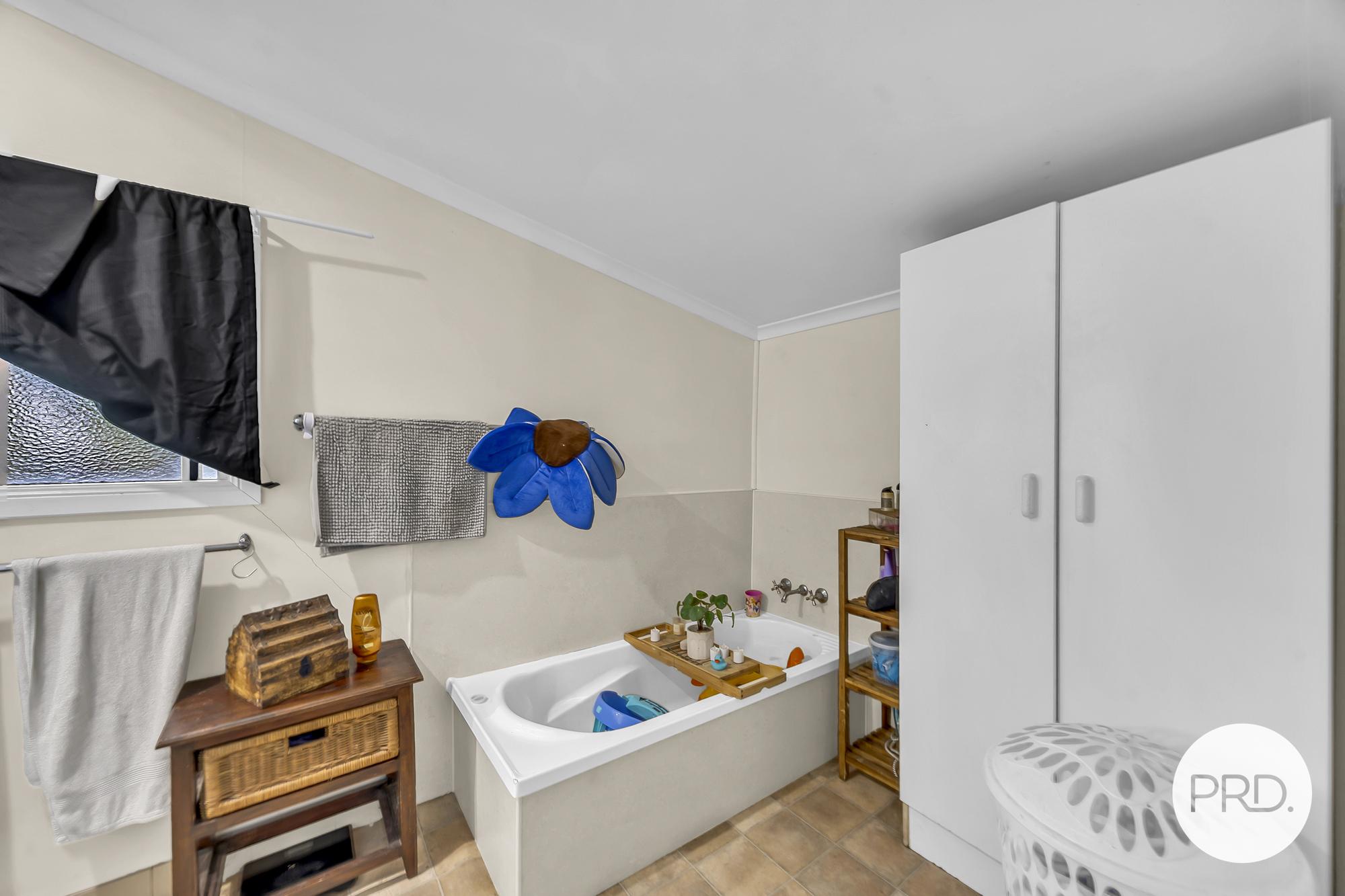 17 School Street, Rosewood, QLD 4340 - Image 1