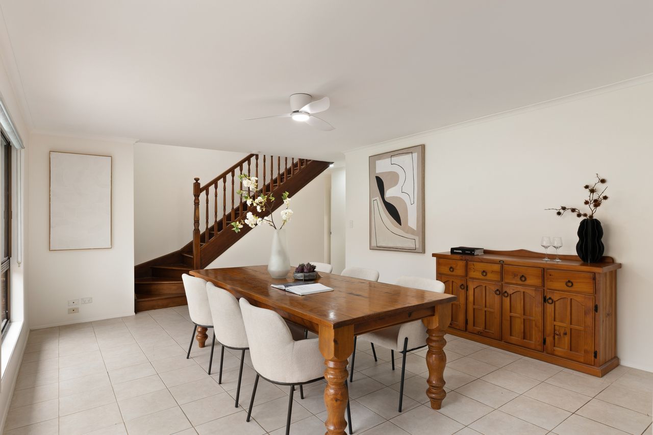7-bedroom house at 6 MIRBELIA STREET, Kenmore Hills QLD 4069, Brisbane, Queensland