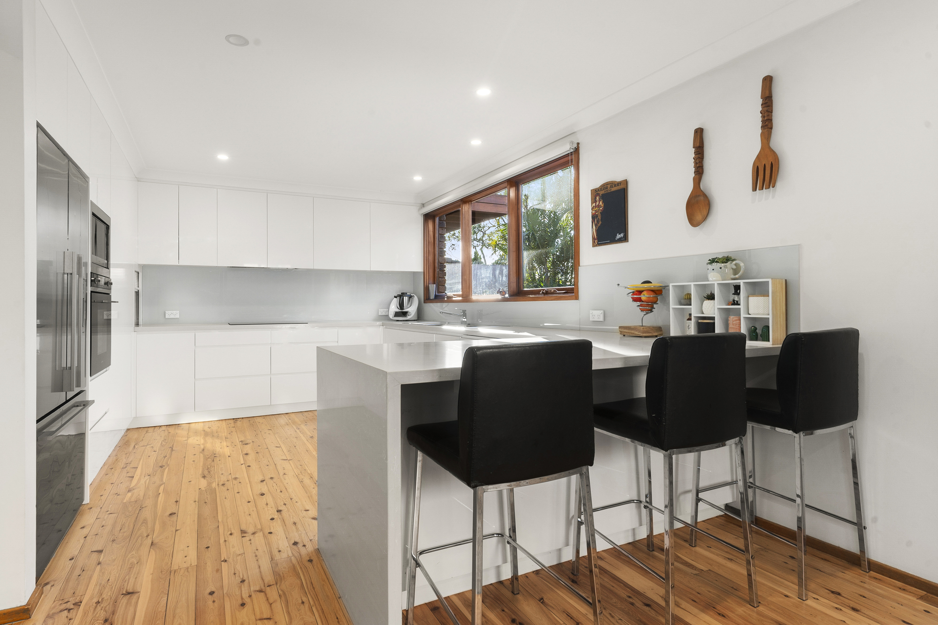 5-bedroom house at 47 Bignell Street, Illawong, NSW 2234, Sutherland, New South Wales