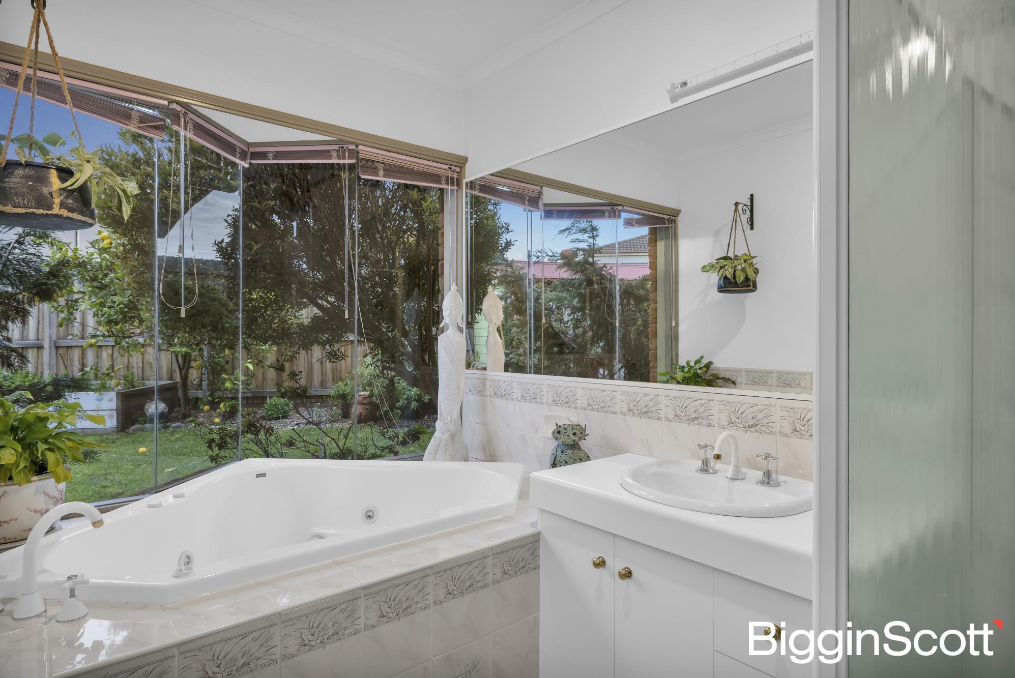 38 Manor Drive, Frankston South, VIC 3199 - Image 9