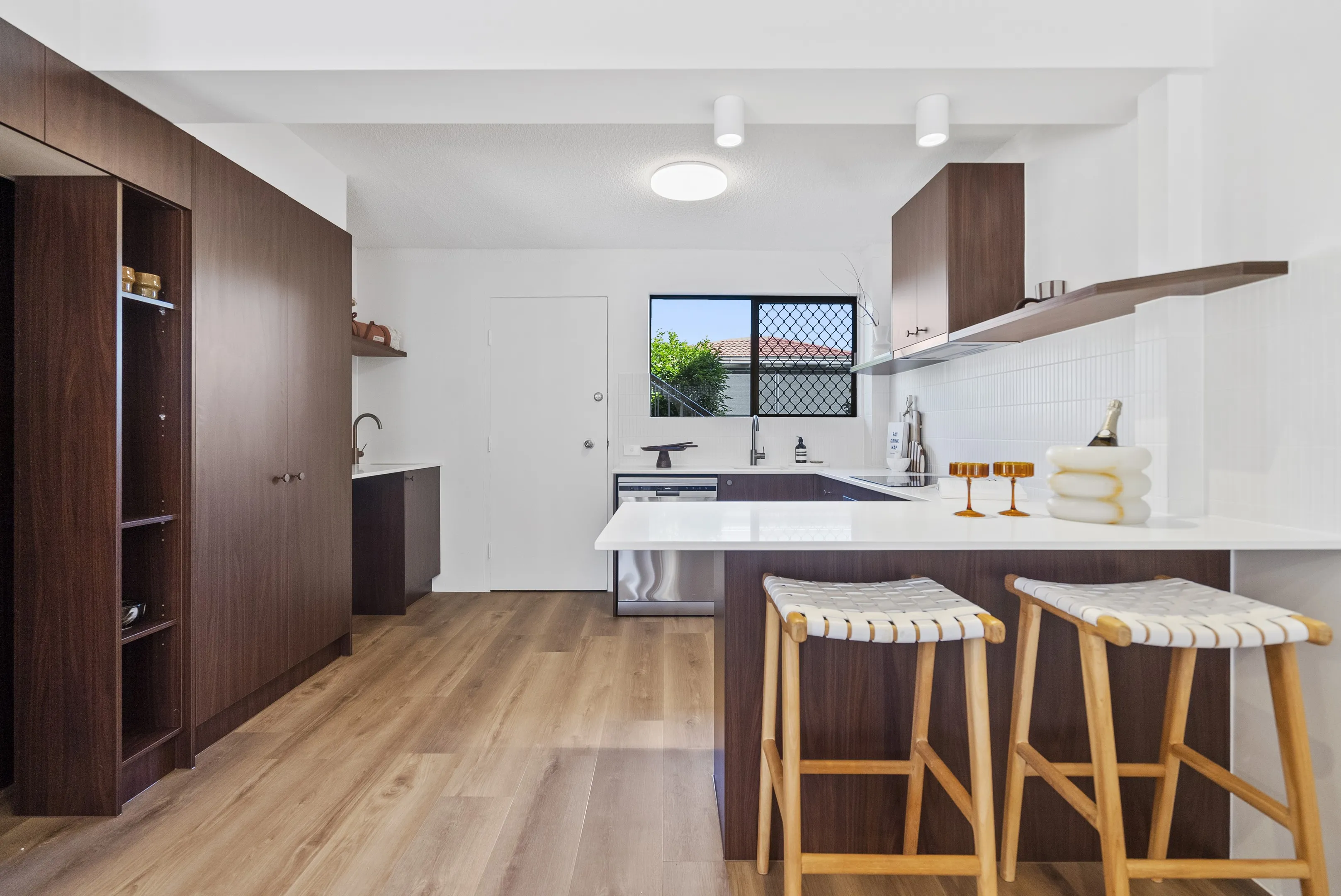 2/14 Christina Court, Mermaid Waters, Qld, 4218 - Image 3