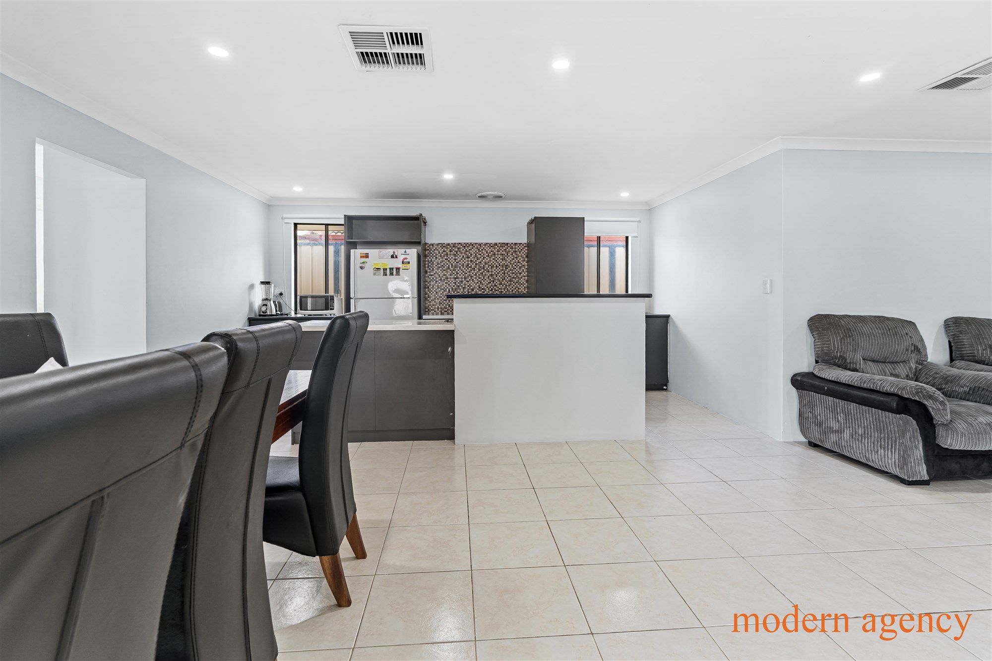 49 ARALUEN CRESCENT, Bertram WA 6167 - Image 4