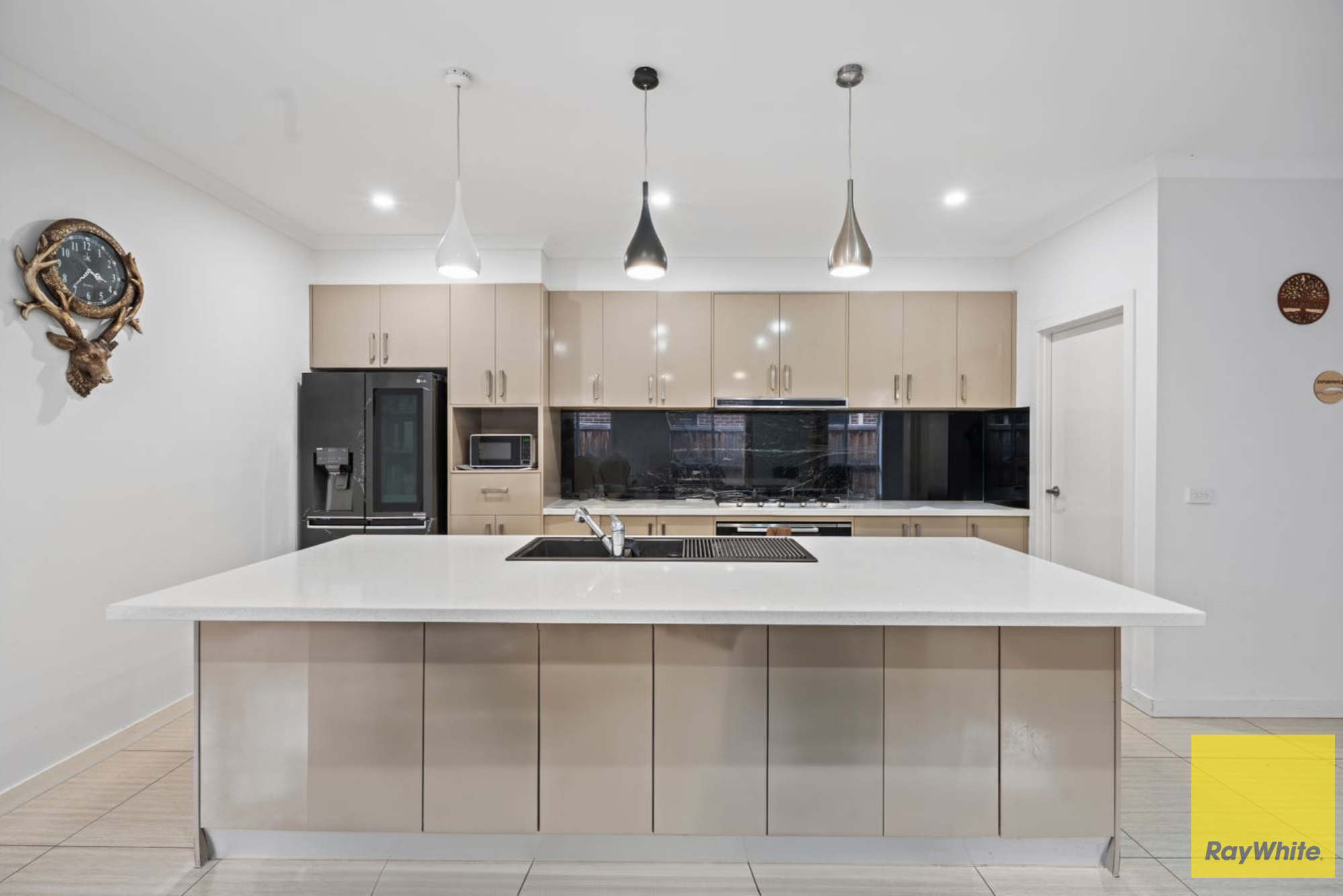 11 HANOVER STREET, Point Cook VIC 3030 - Image 6