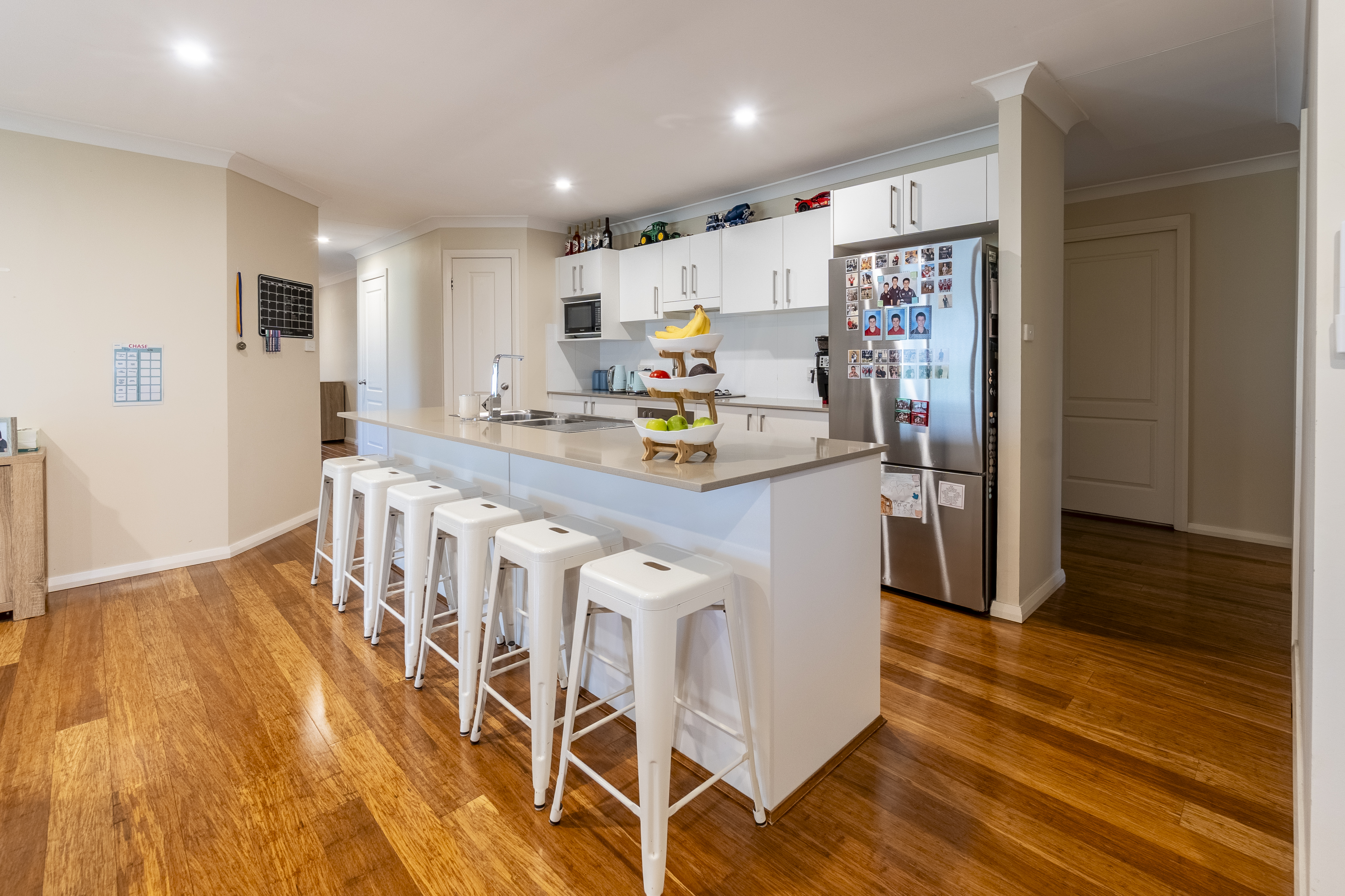 7 Parry Drive, Temora, NSW 2666 - Image 3