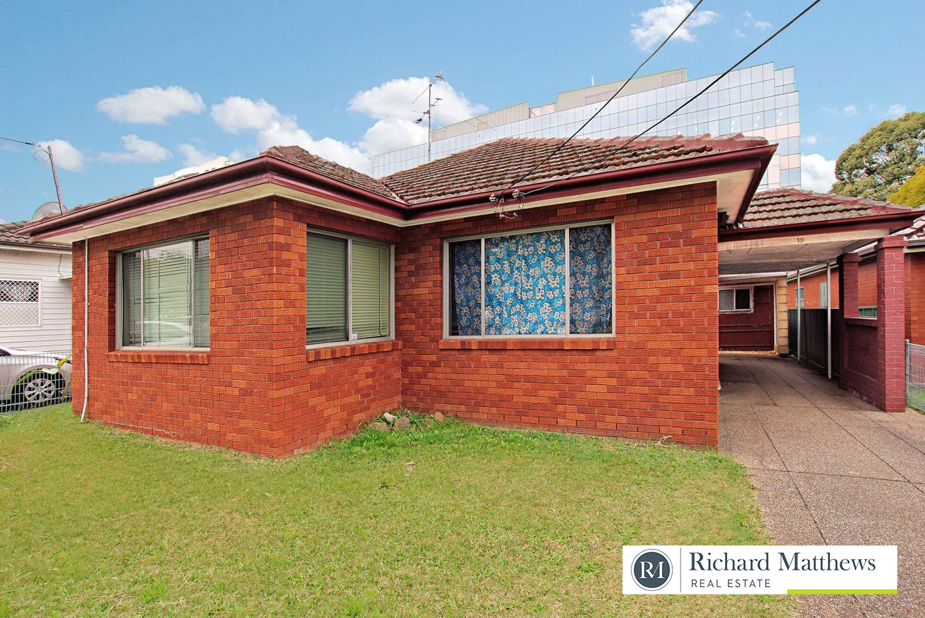 19 Bungalow Crescent, Bankstown, NSW 2200 - Image 3