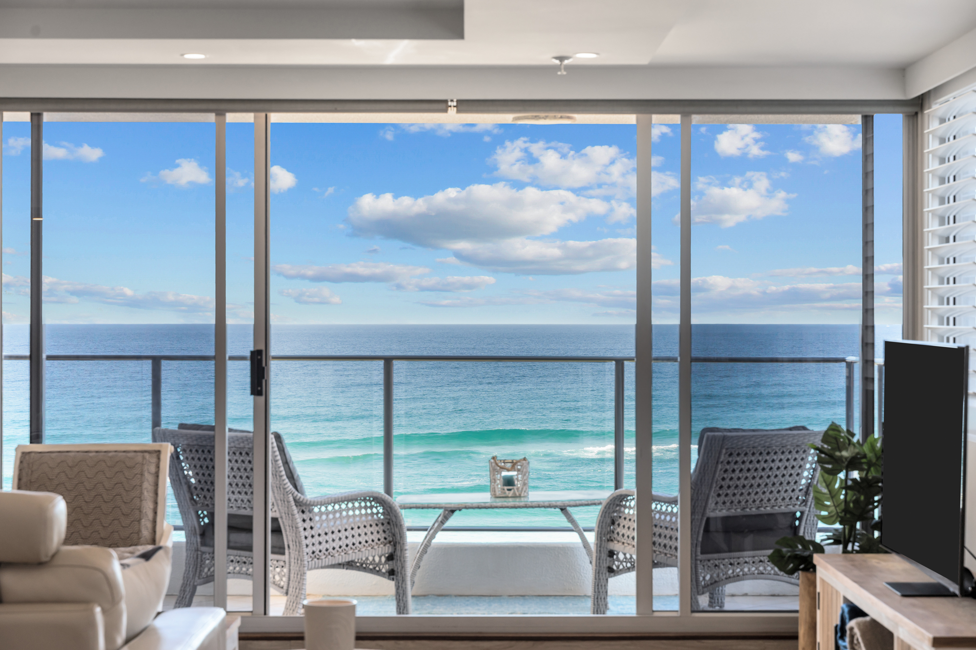 3-bedroom unit at 16 20 Old Burleigh Road, Surfers Paradise QLD 4217, Gold Coast, Queensland