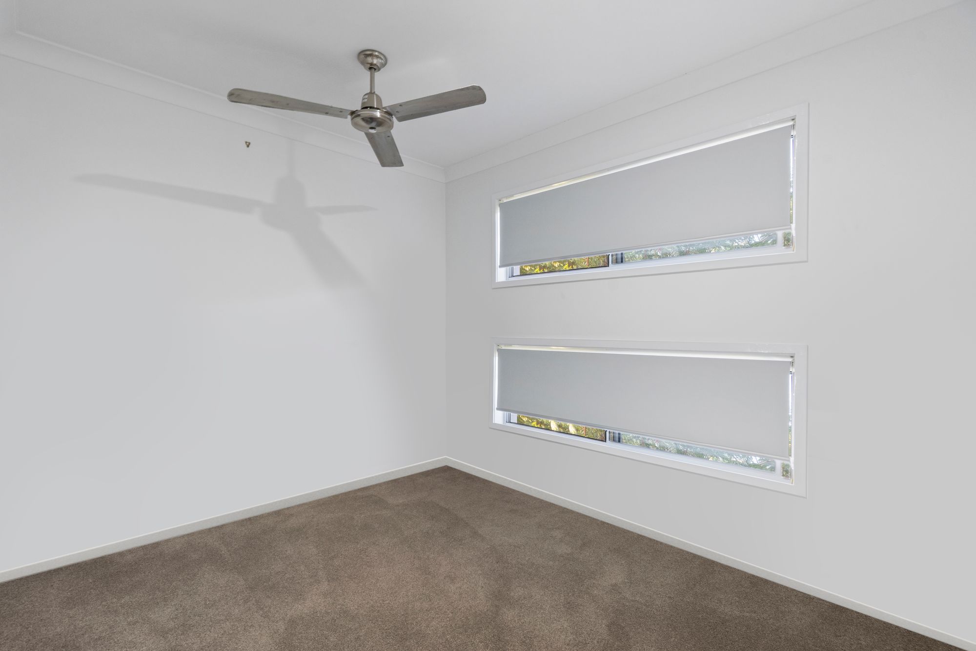 44 WYNDHAM CIRCUIT, Holmview QLD 4207 - Image 8