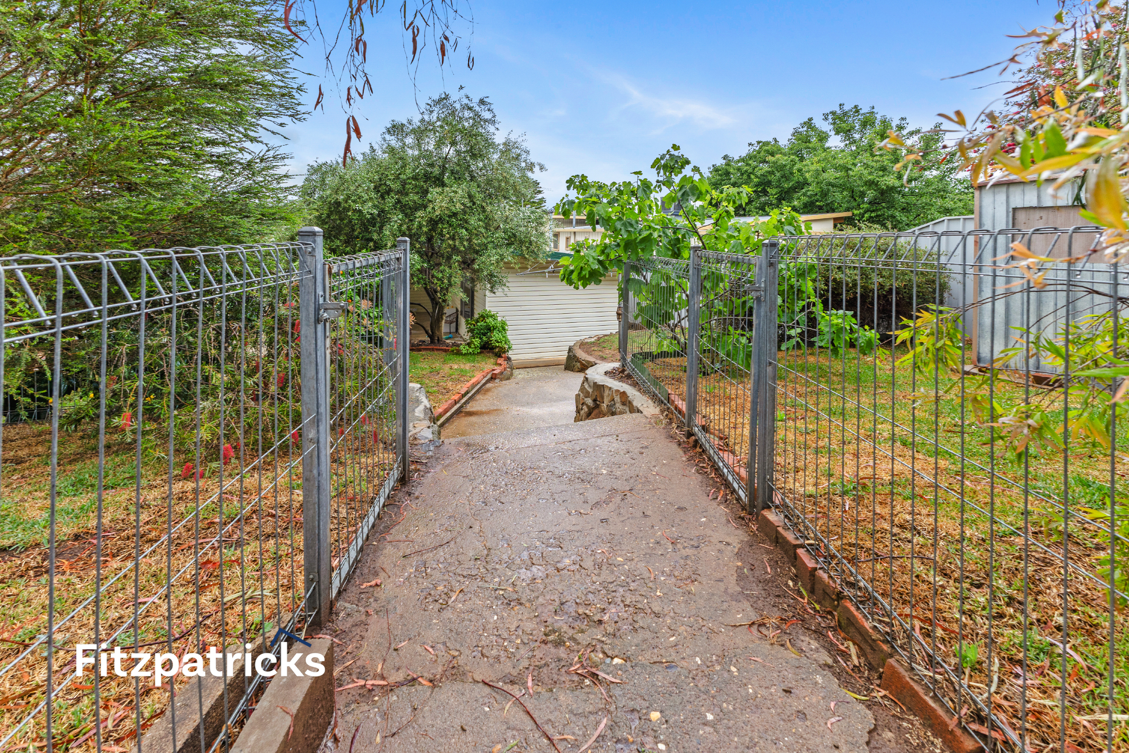 42 Warrawong Street, Kooringal, NSW 2650 - Image 4