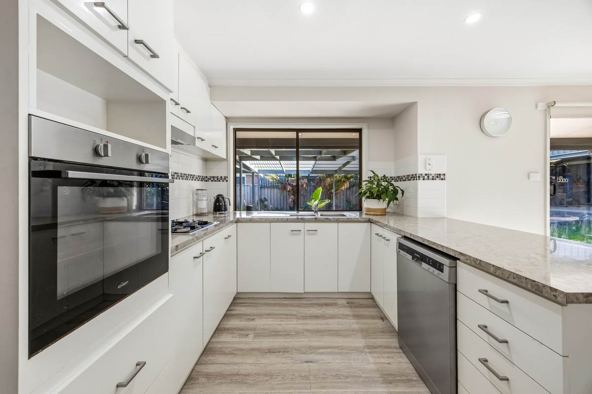 44 Smythes Road, Delacombe, VIC 3356 - Image 6