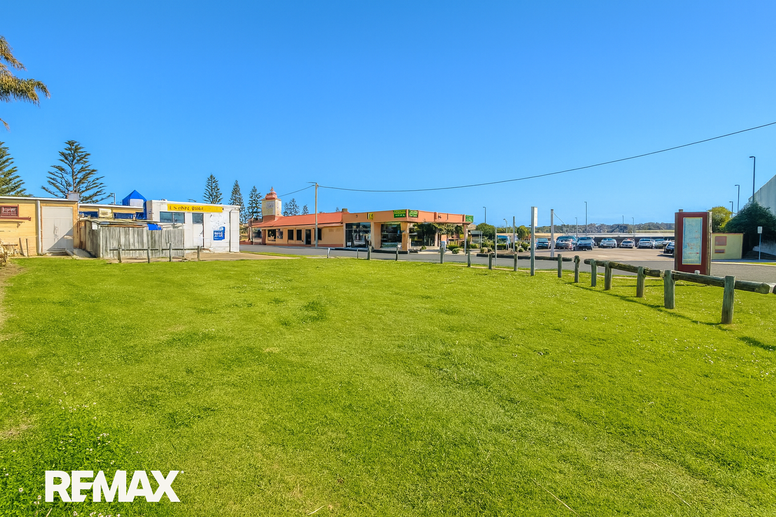 6 Mechanics Street, Lakes Entrance, Vic, 3909 - Image 2