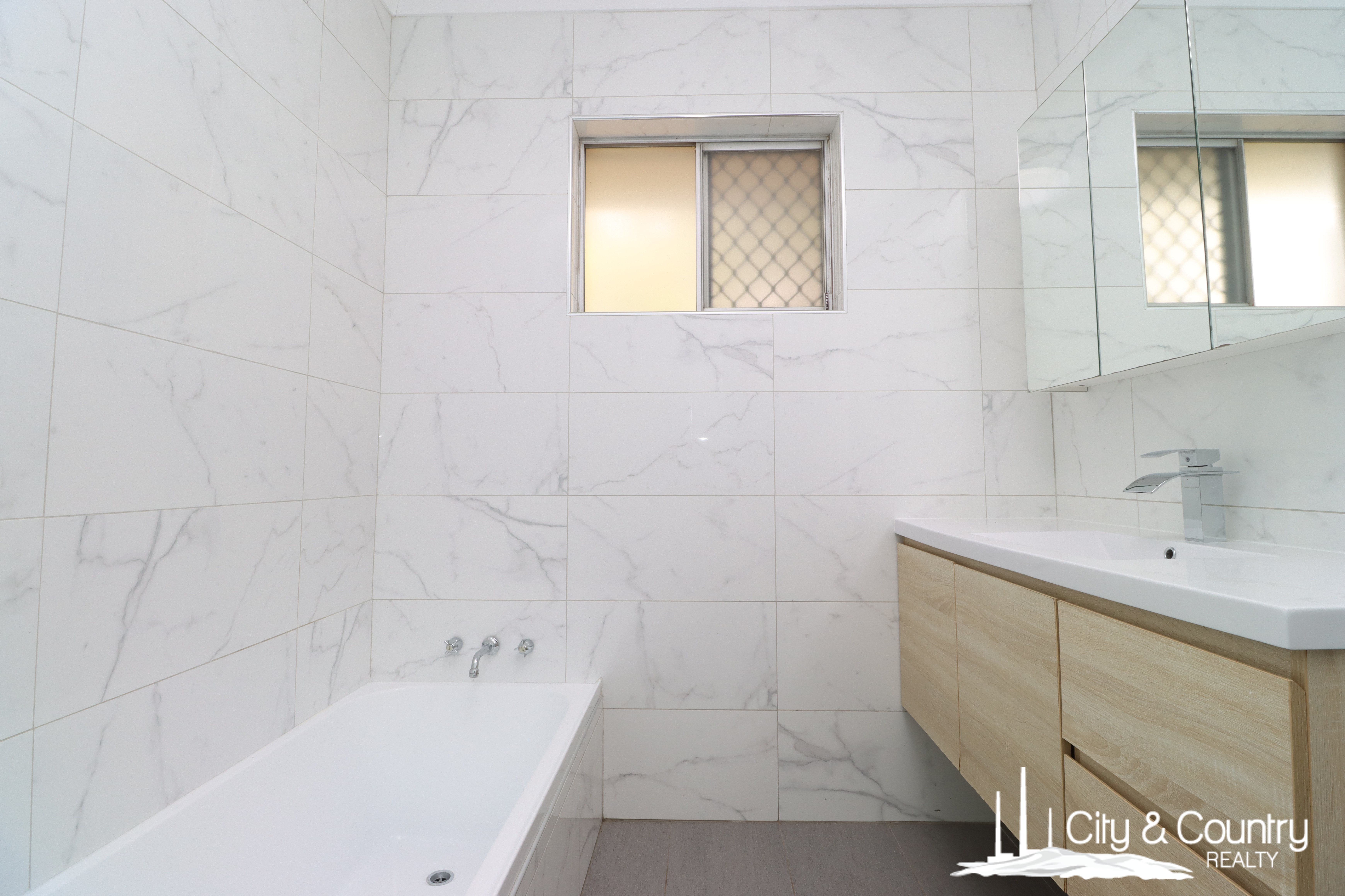 95 Spence Street, The Gap, QLD 4825 - Image 4