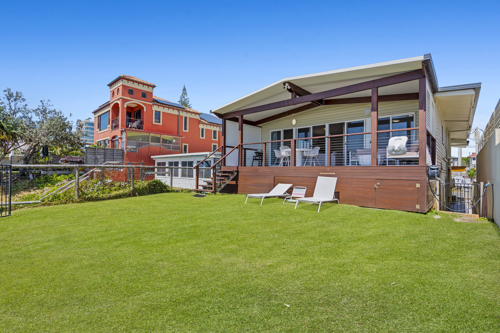 195 JEFFERSON LANE, Palm Beach QLD 4221 - Image 2