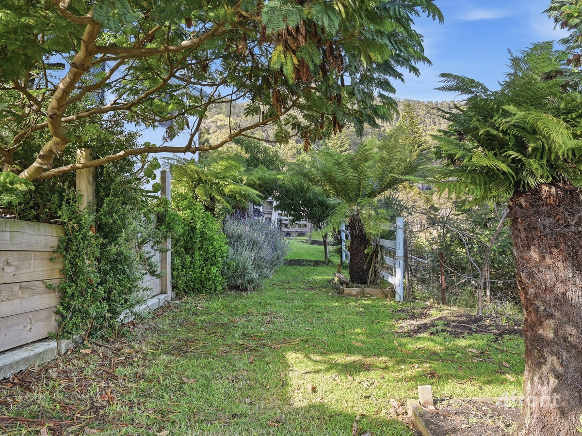 4-bedroom house at 8 Haig Street, Heybridge, TAS 7316, Central Coast (Tas.), Tasmania
