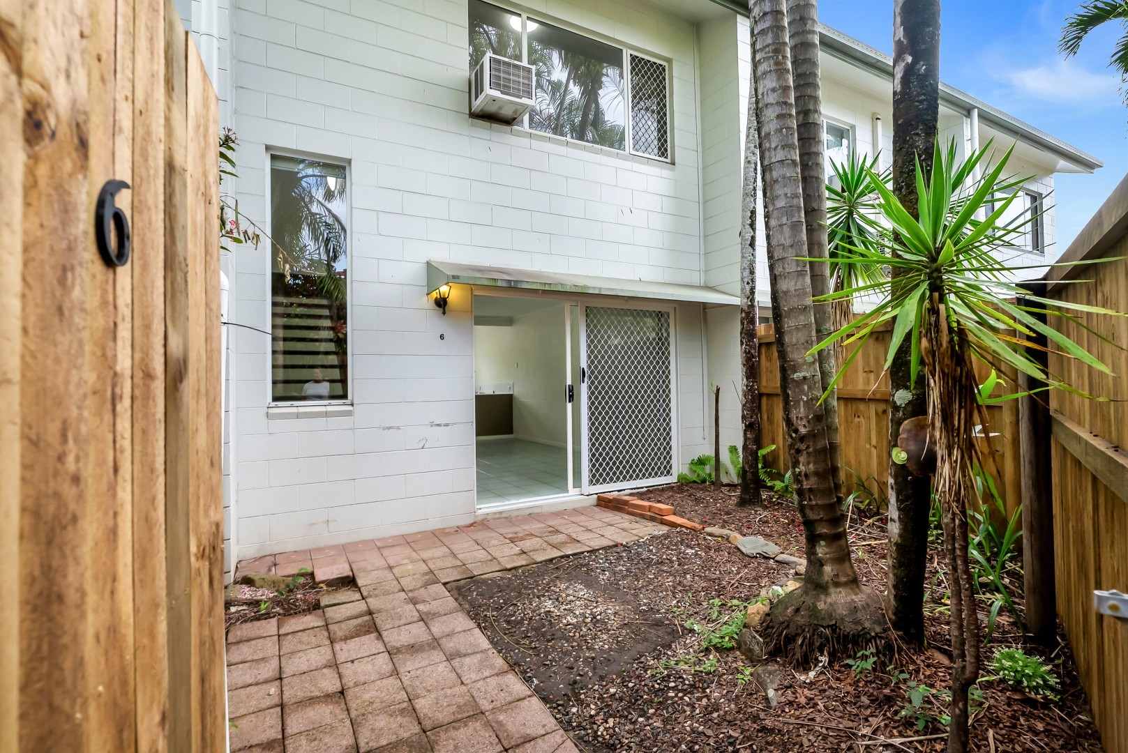 CAUFIELD GARDENS 6 126 PEASE STREET, MANOORA QLD 4870 - Image 6