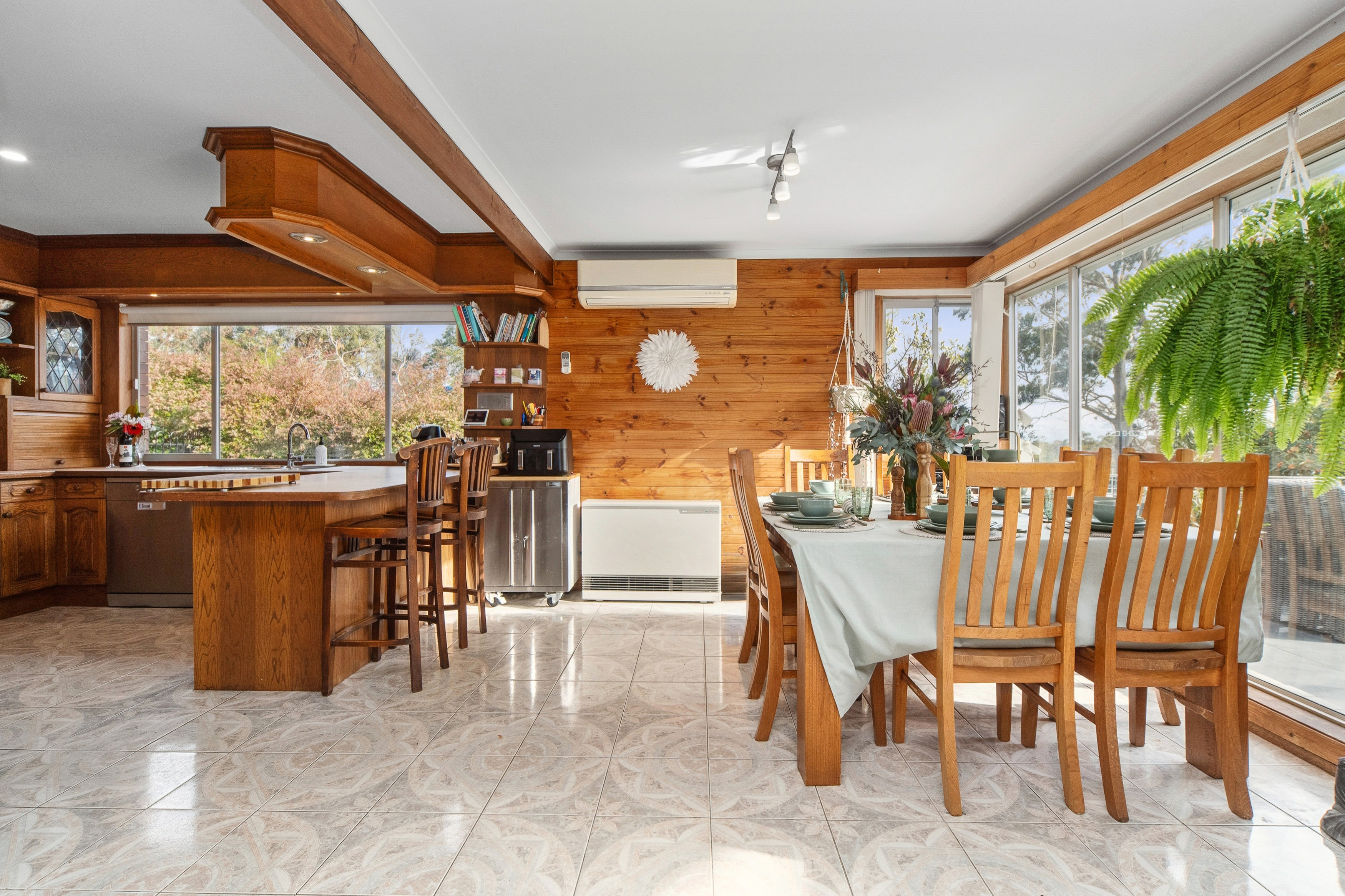 19 SUSSEX ROAD, Frankston South VIC 3199 - Image 6