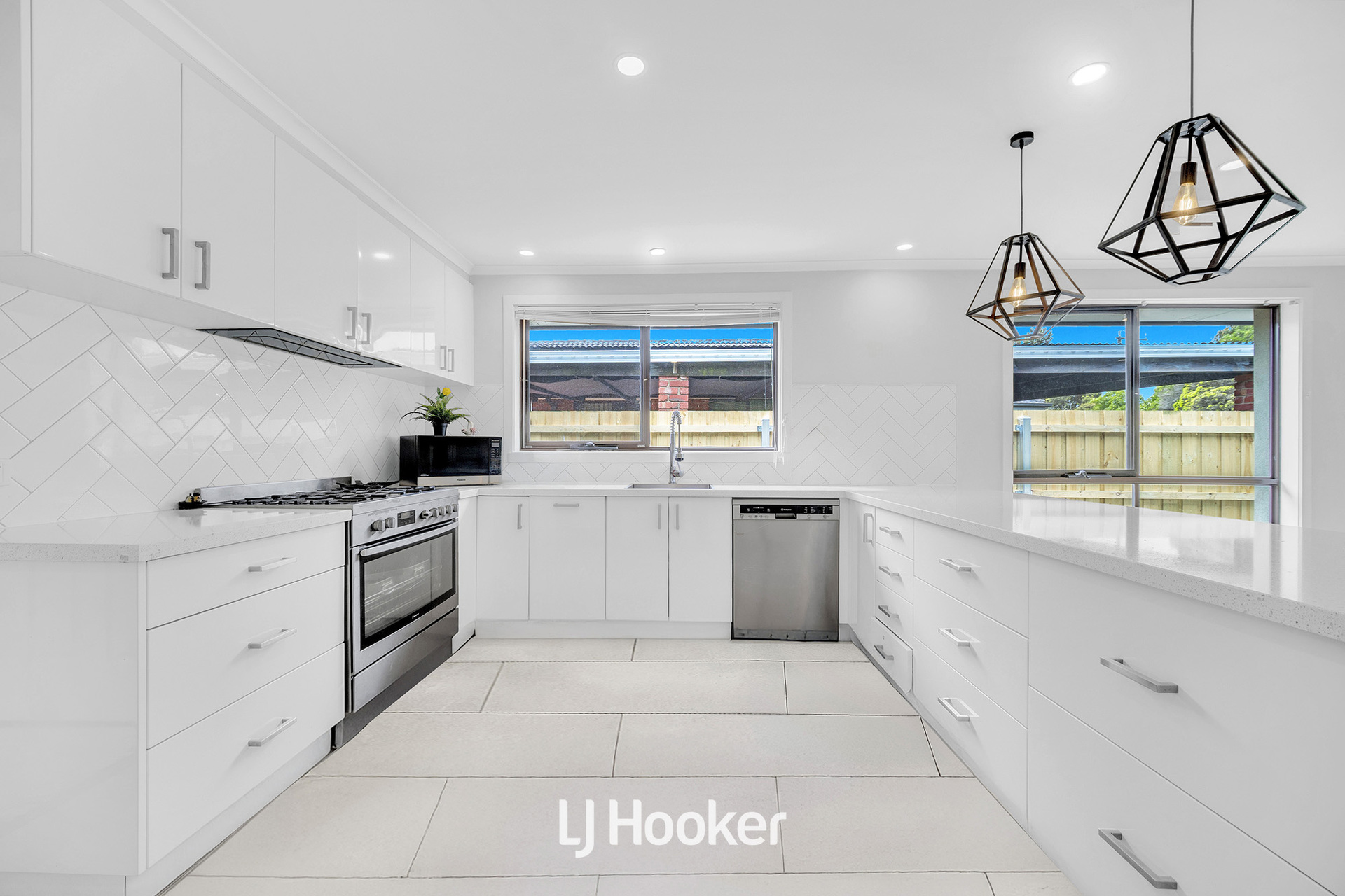 16 ANACONDA ROAD, Narre Warren VIC 3805 - Image 4