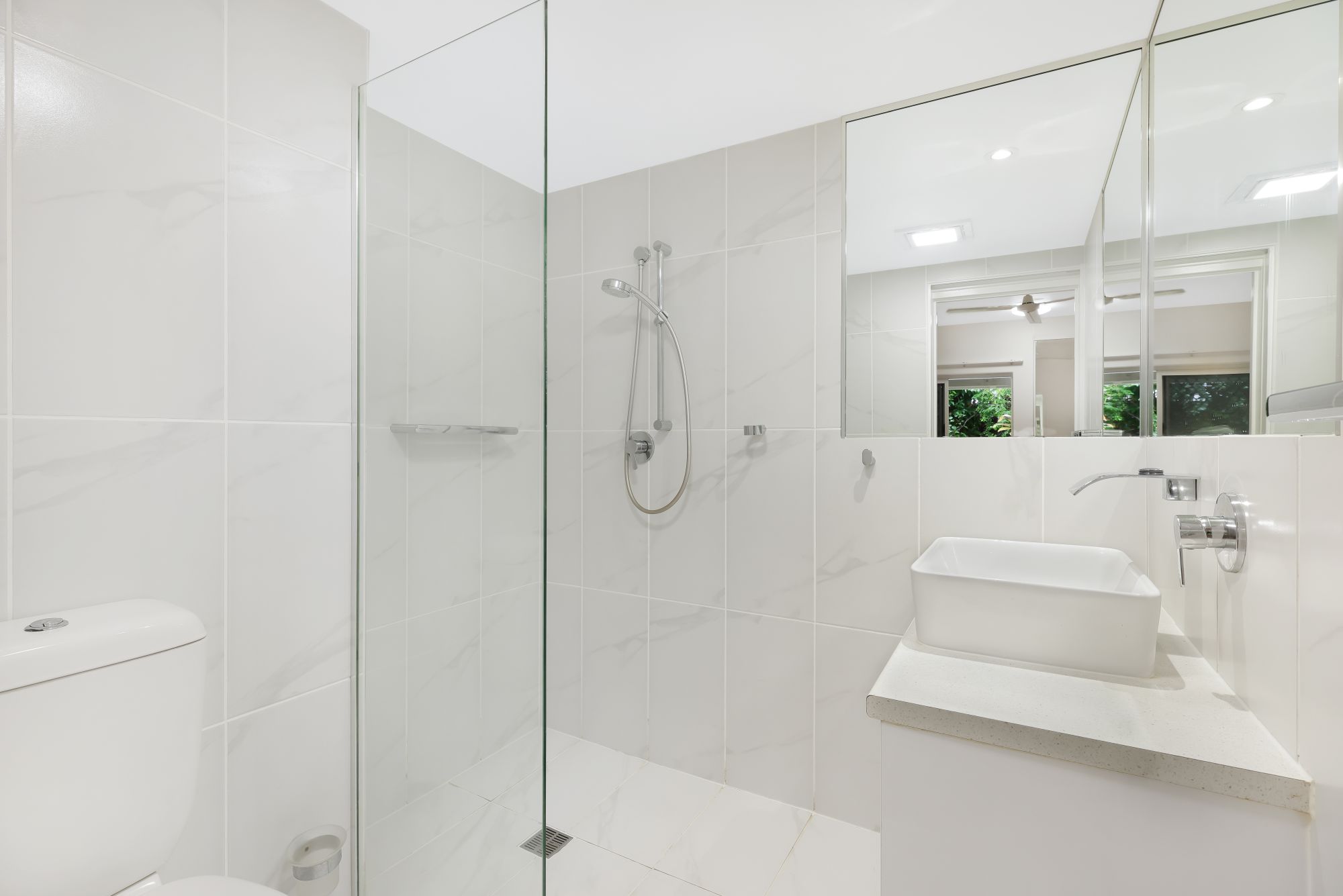 2/670-678 Bruce Highway, Woree, QLD 4868 - Image 10