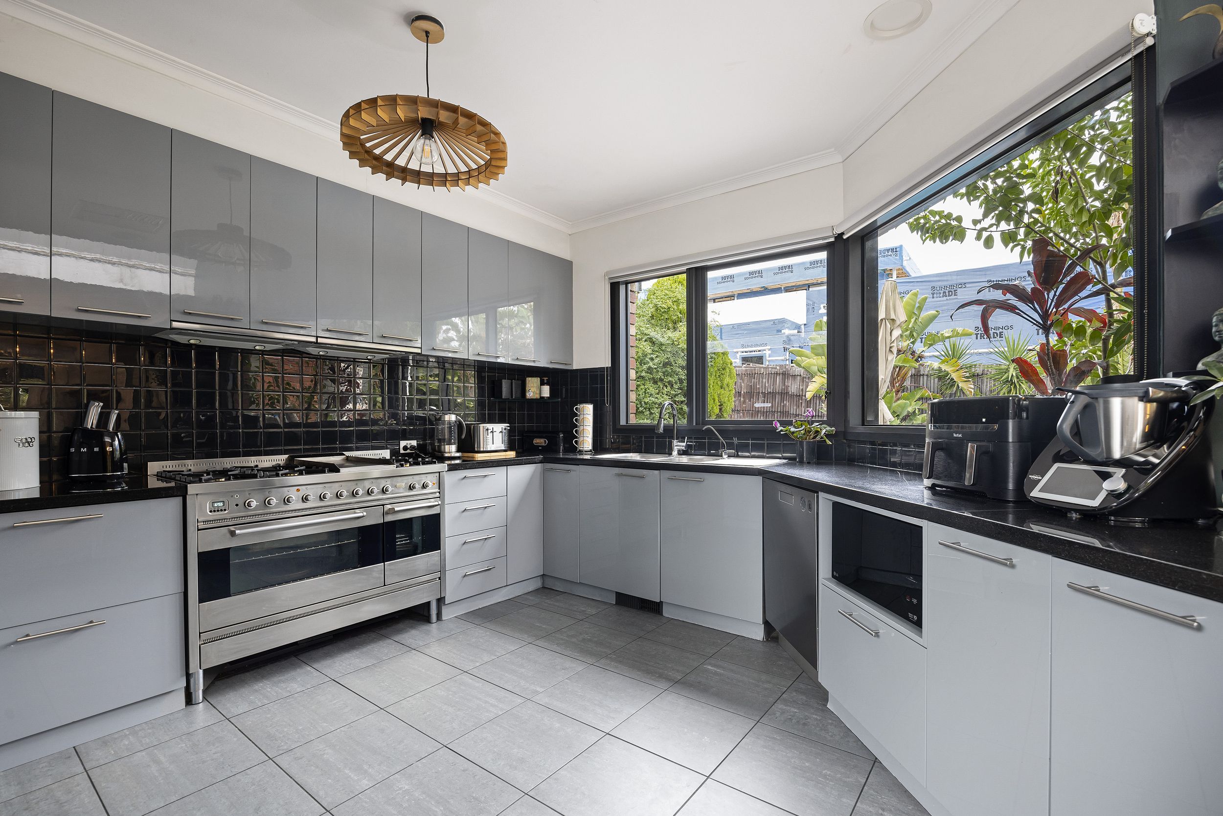 5-bedroom house at 42 PETRIK DRIVE, Keilor VIC 3036, Brimbank, Victoria