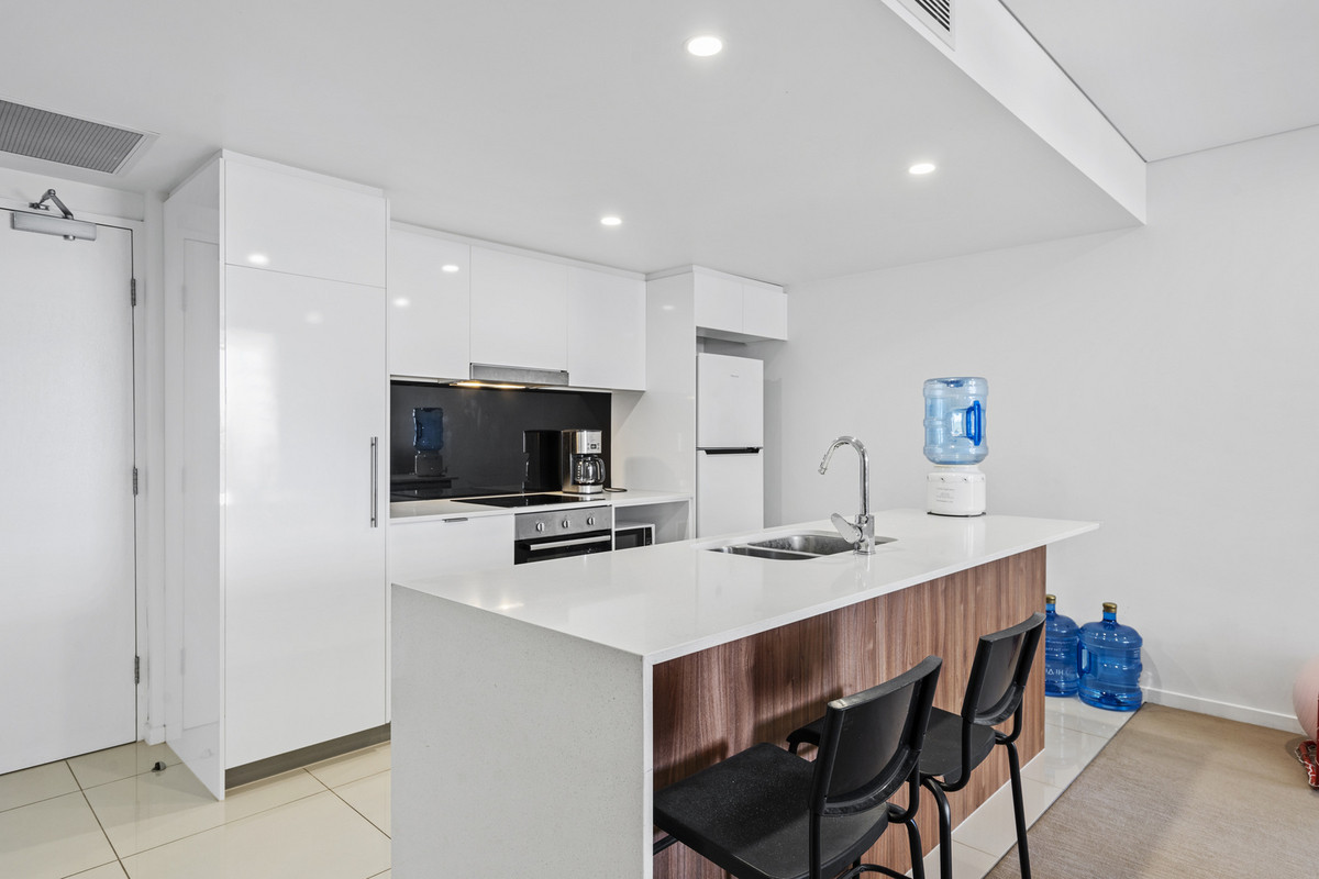 1-bedroom unit at 434/33 Lakefront Crescent, Varsity Lakes, Qld, 4227, , Queensland