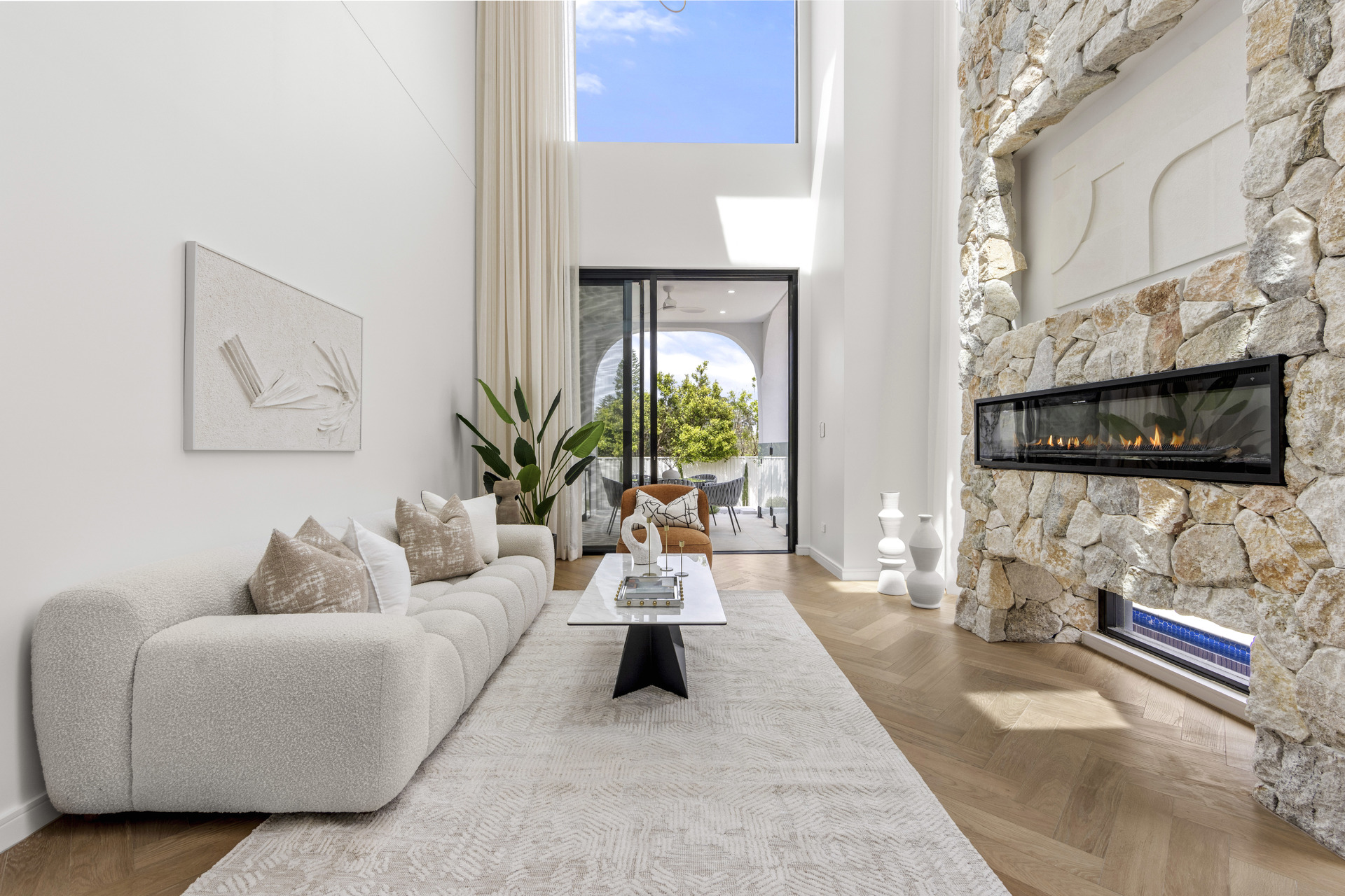 4-bedroom unit at 164B Caringbah Road, Caringbah South, NSW 2229, Sutherland, New South Wales