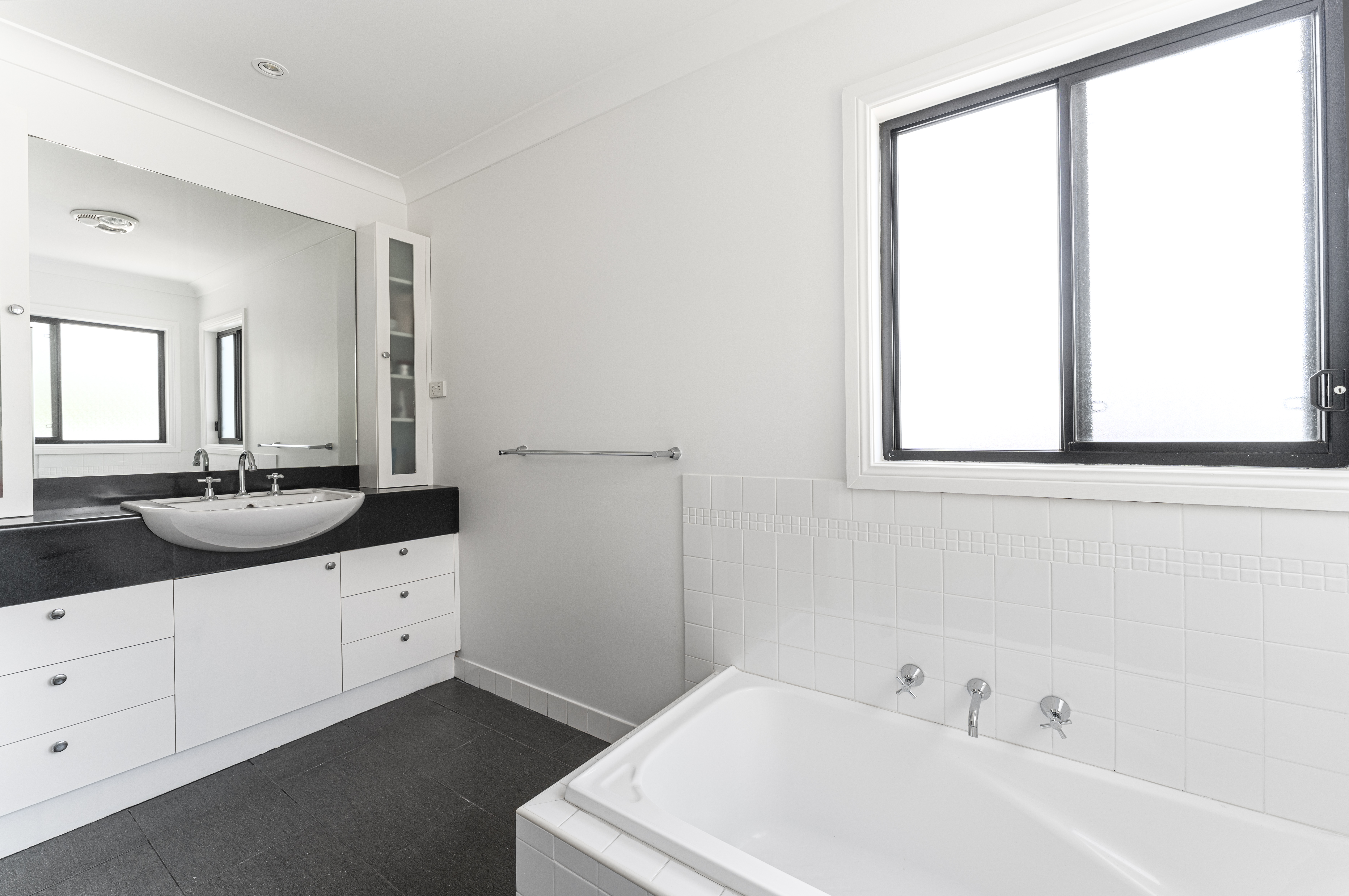 4-bedroom house at 20 Sugarwood Place, Farmborough Heights, NSW 2526, Wollongong, New South Wales