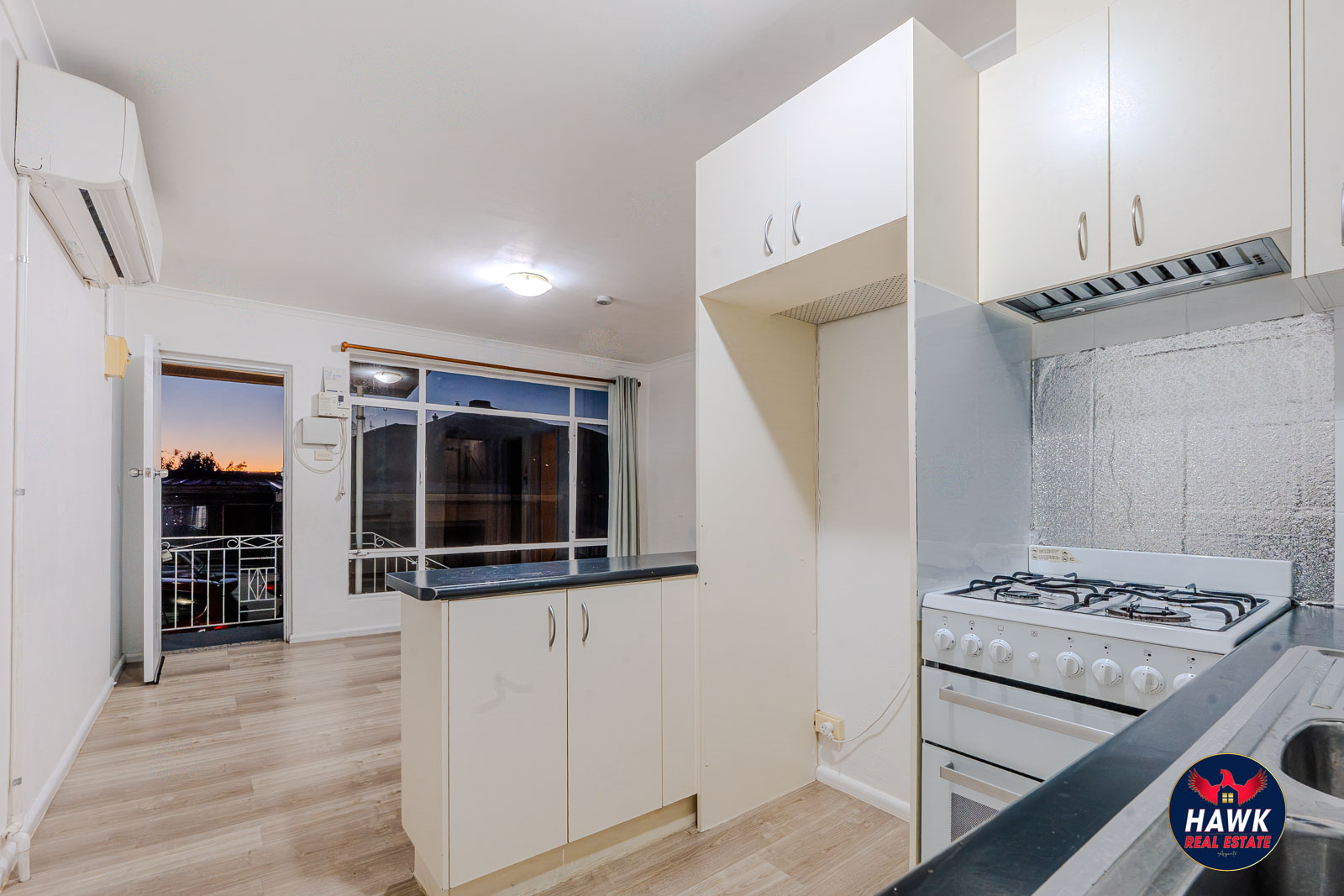 1 7 ARTHUR STREET, CRESTWOOD NSW 2620 - Image 3
