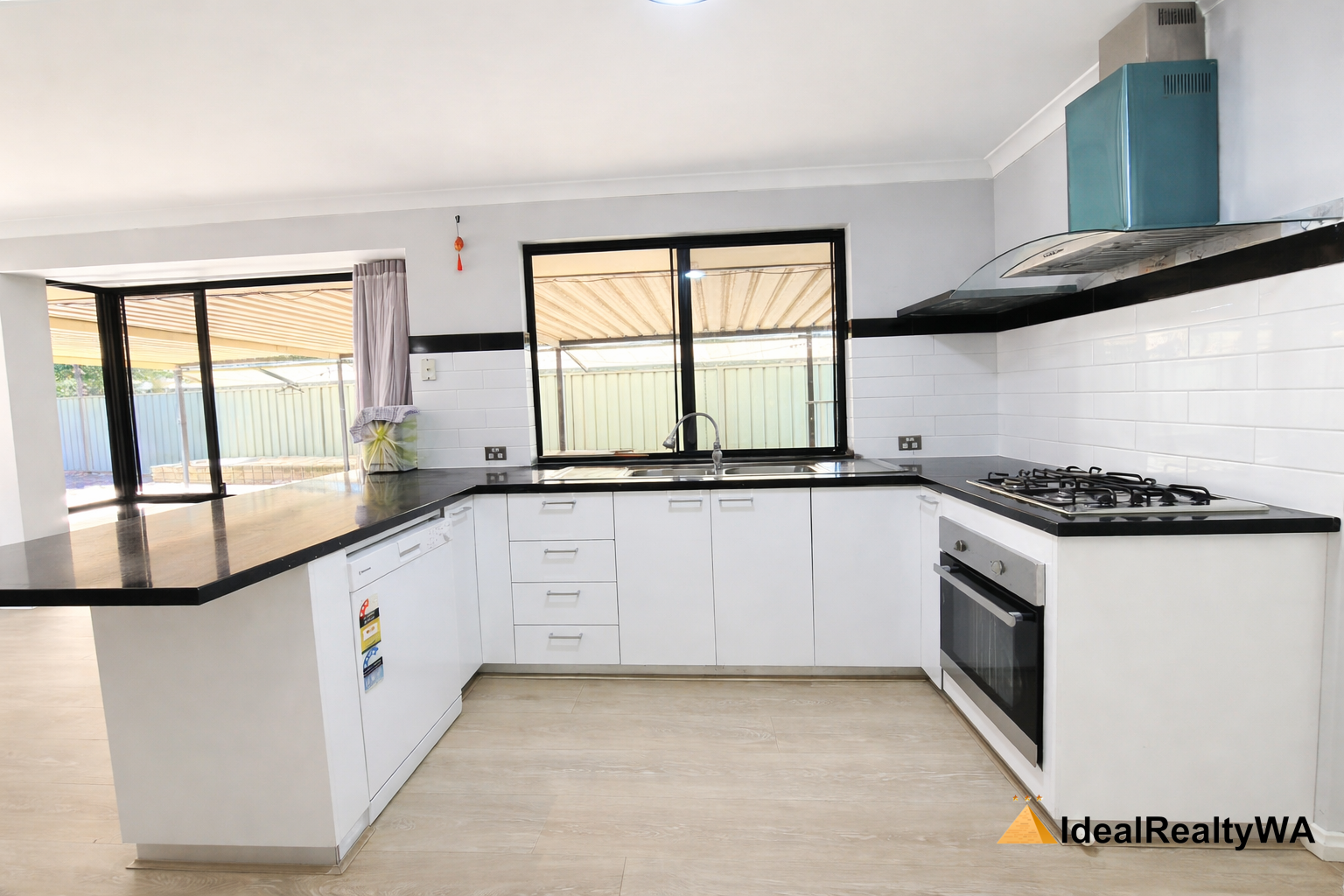 5-bedroom house at 2 BESWICK GARDENS, Atwell WA 6164, Cockburn, Western Australia