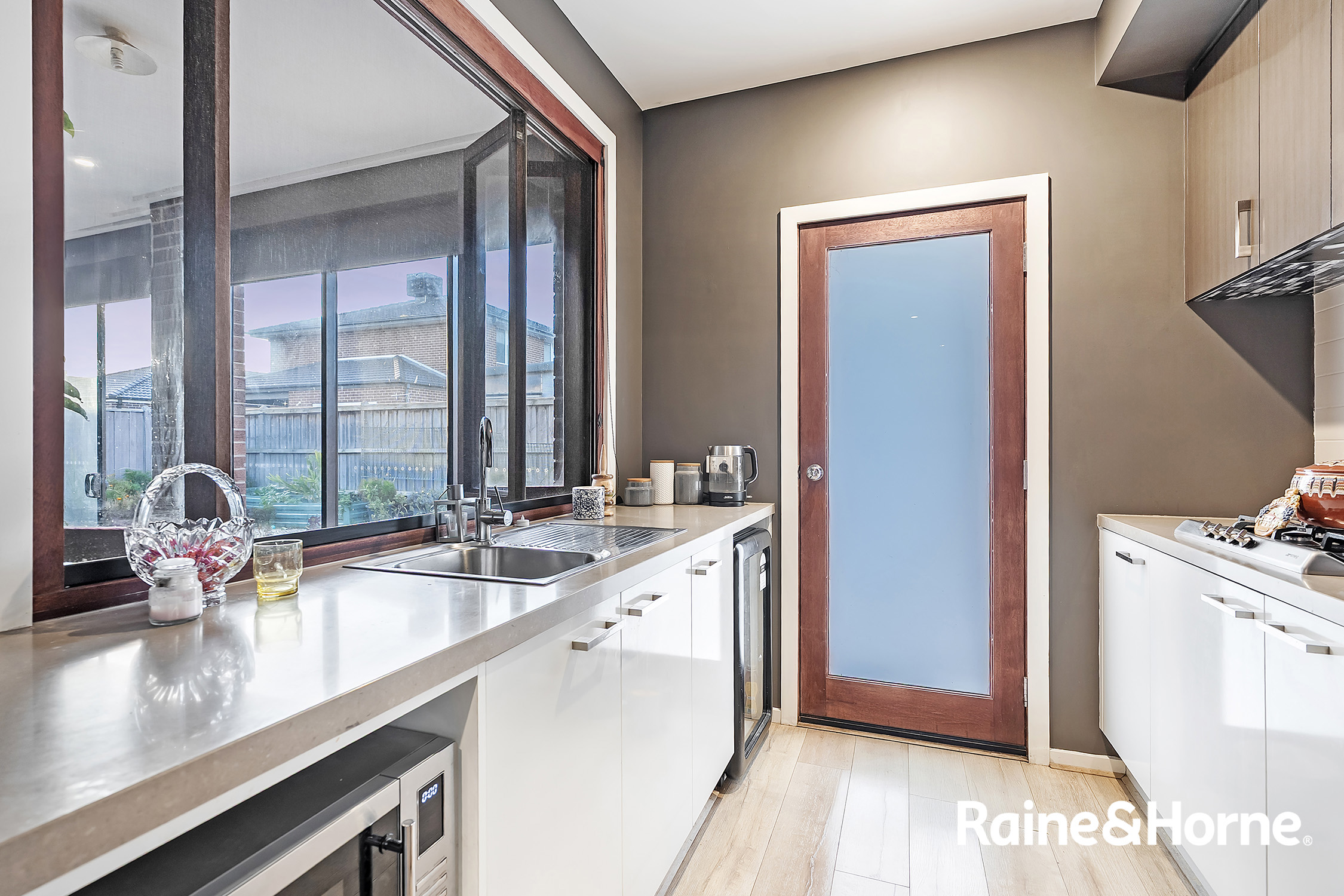 85 Dexter Crescent, Clyde North, VIC 3978 - Image 5