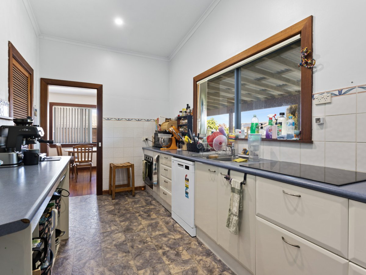 4-bedroom house at 16 Old Bar Road, Old Bar, NSW 2430, Mid-Coast, New South Wales